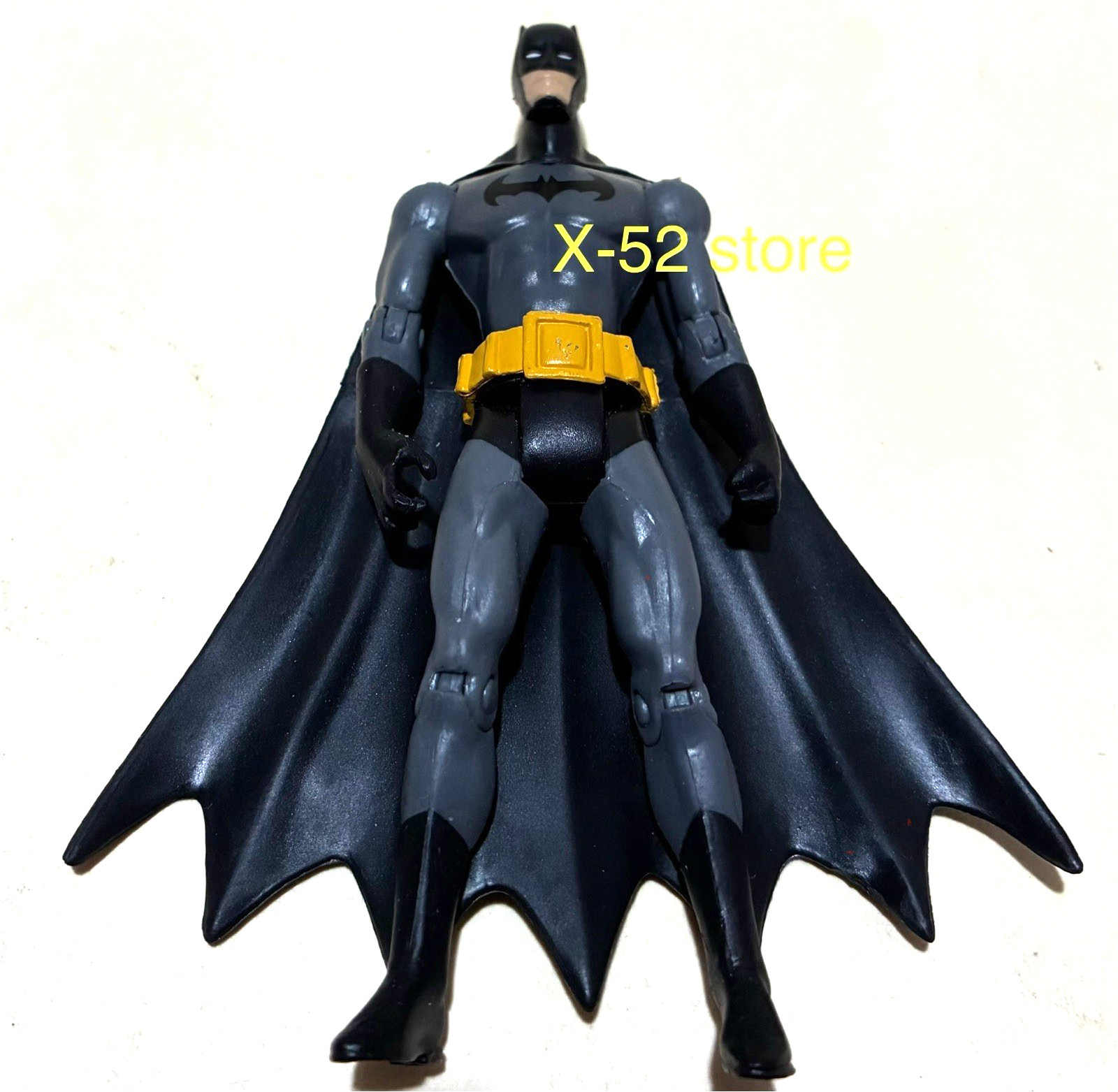 Batman figure DC Universe Infinite Heroes Crisis on Earths Gotham Knight Bruce W