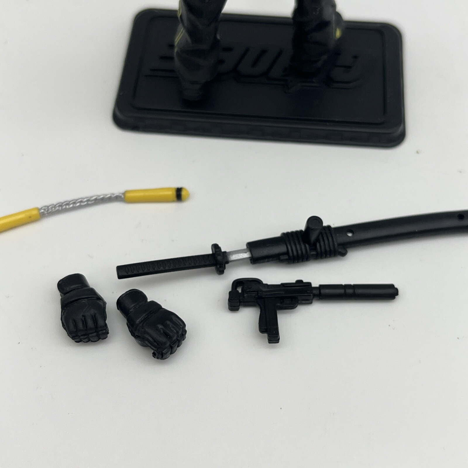 GI JOE 30th ANNIVERSARY QUICK KICK 100% COMPLETE NO CRACKS OR PAINT WEAR LOOK