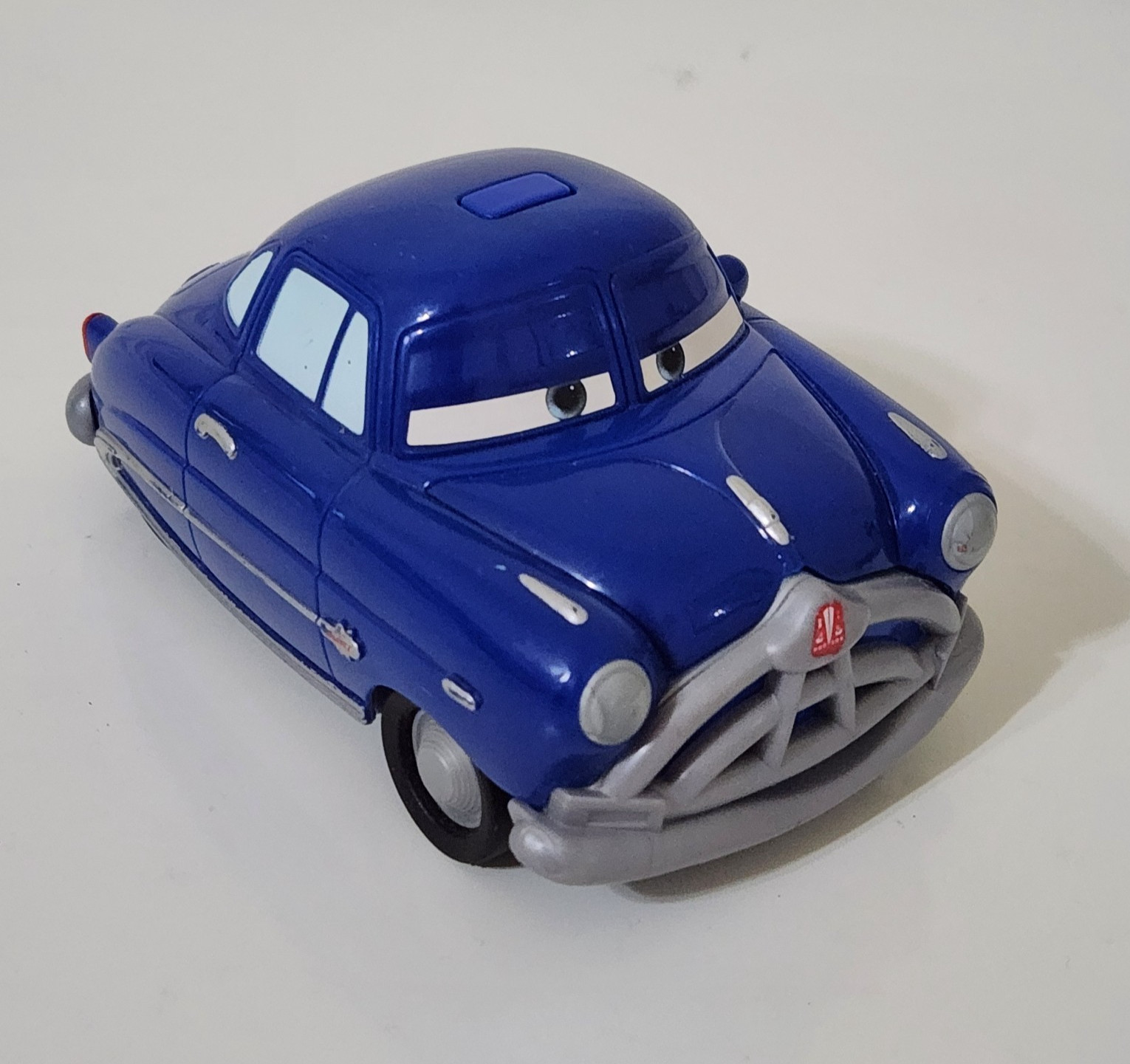 DOC HUDSON Crash Talkin&rsquo; CARS Toy Disney Pixar 5&Prime; Push Button WORKING SOUND