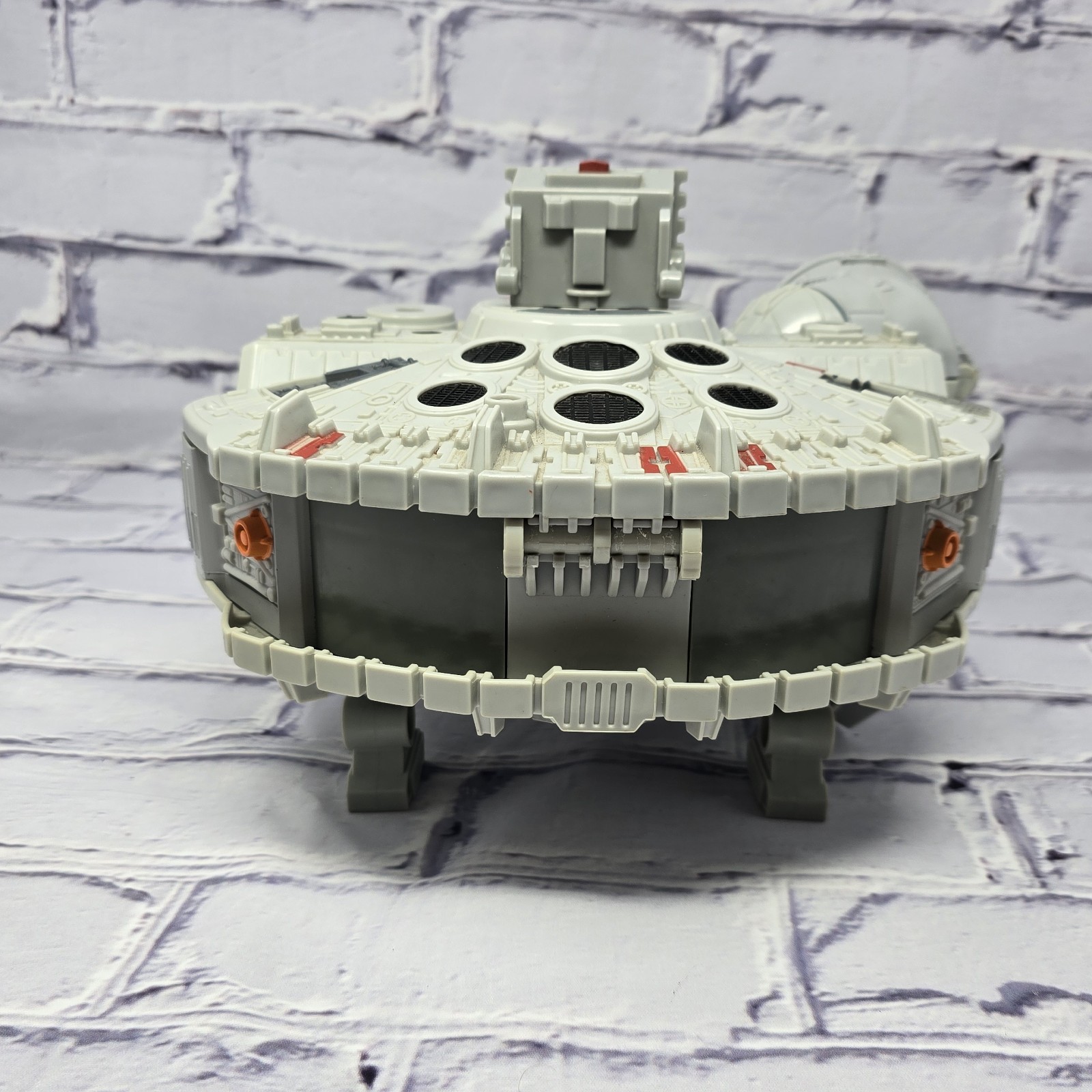 Star Wars 2011 GALACTIC HEROES MILLENNIUM FALCON Space Ship ~ Not Complete
