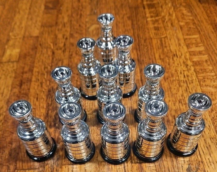Mini Stanley Cup For Starting Lineup Hockey Figures MINT 2&Prime; Silver/chrome SLU