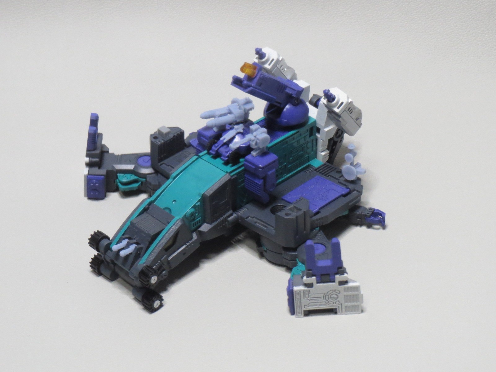 Transformers WST TRYPTICON (1pcs)