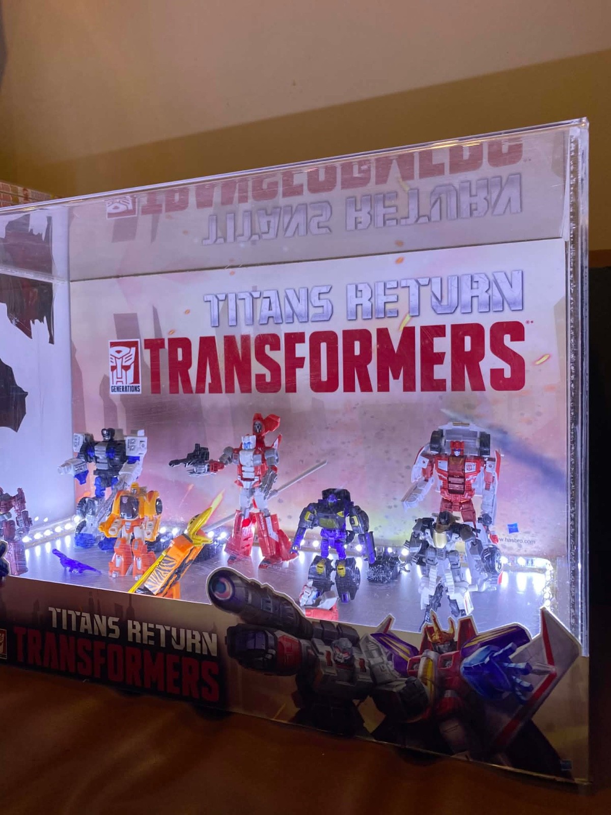 Transformers Combiner Wars, Titans Return Retail Store Display Case