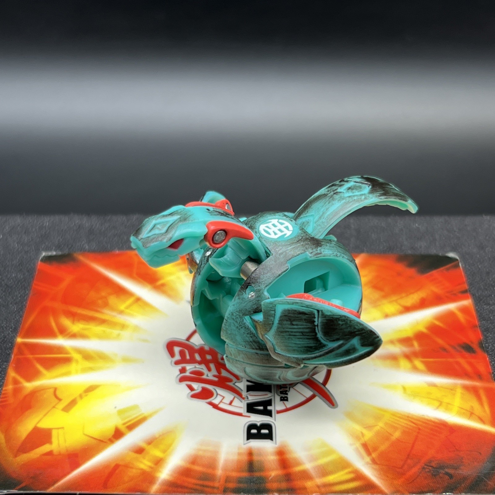 Ventus Battle Damaged Pyro Dragonoid 600G Bakugan Battle Brawlers #B