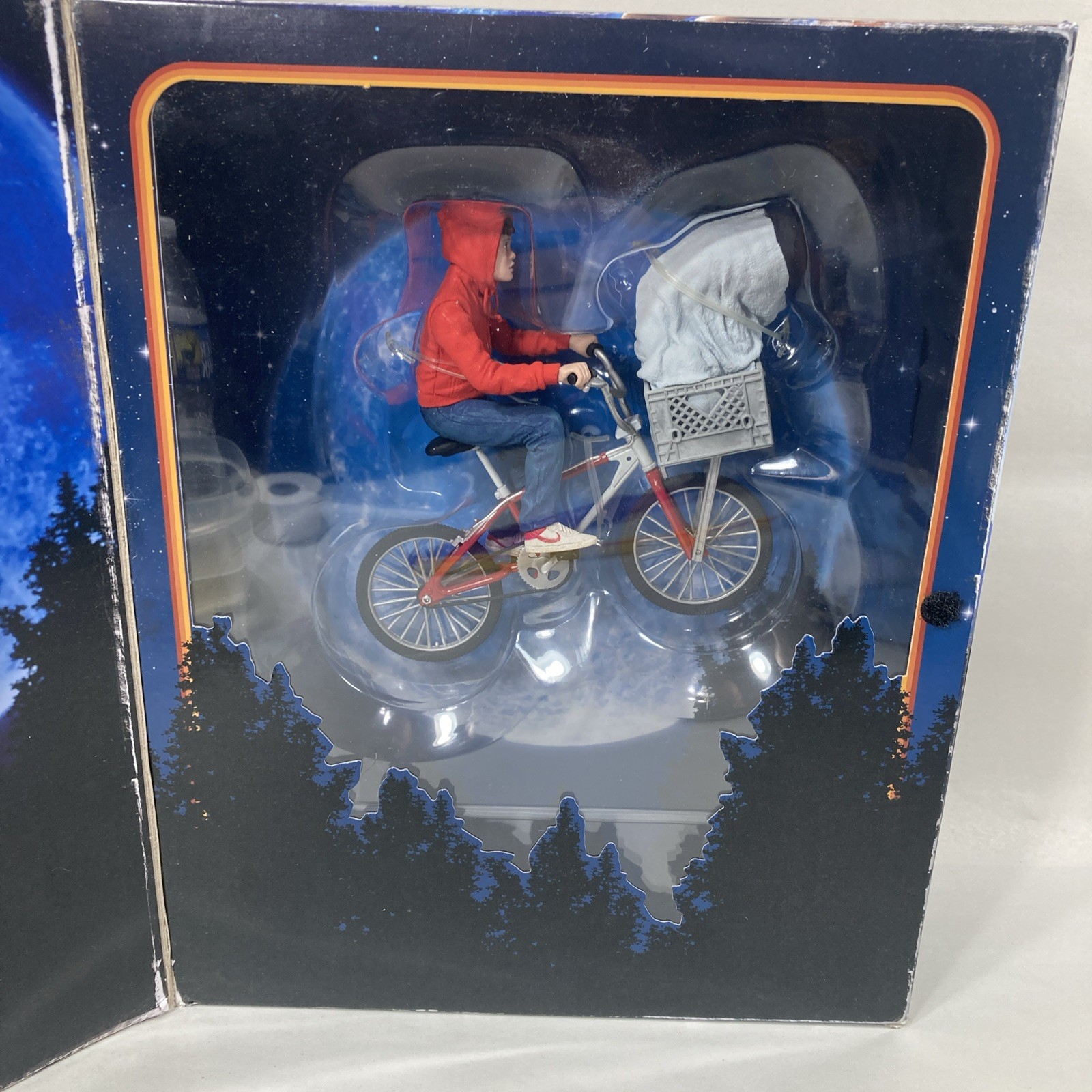 NECA E.T. The Extra-Terrestrial 40th Anniversary Elliott With Bicycle Figure set
