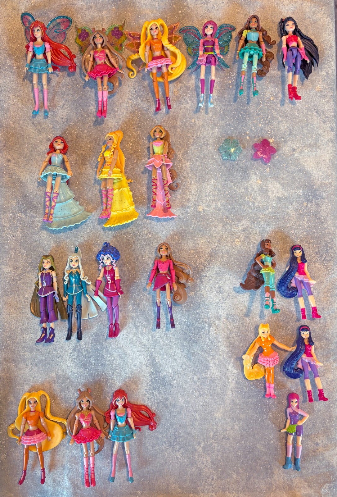 Winx Club Fairies Mini Action Figures 3.5&Prime; Lot of 16 Power Poses/ 5 generic