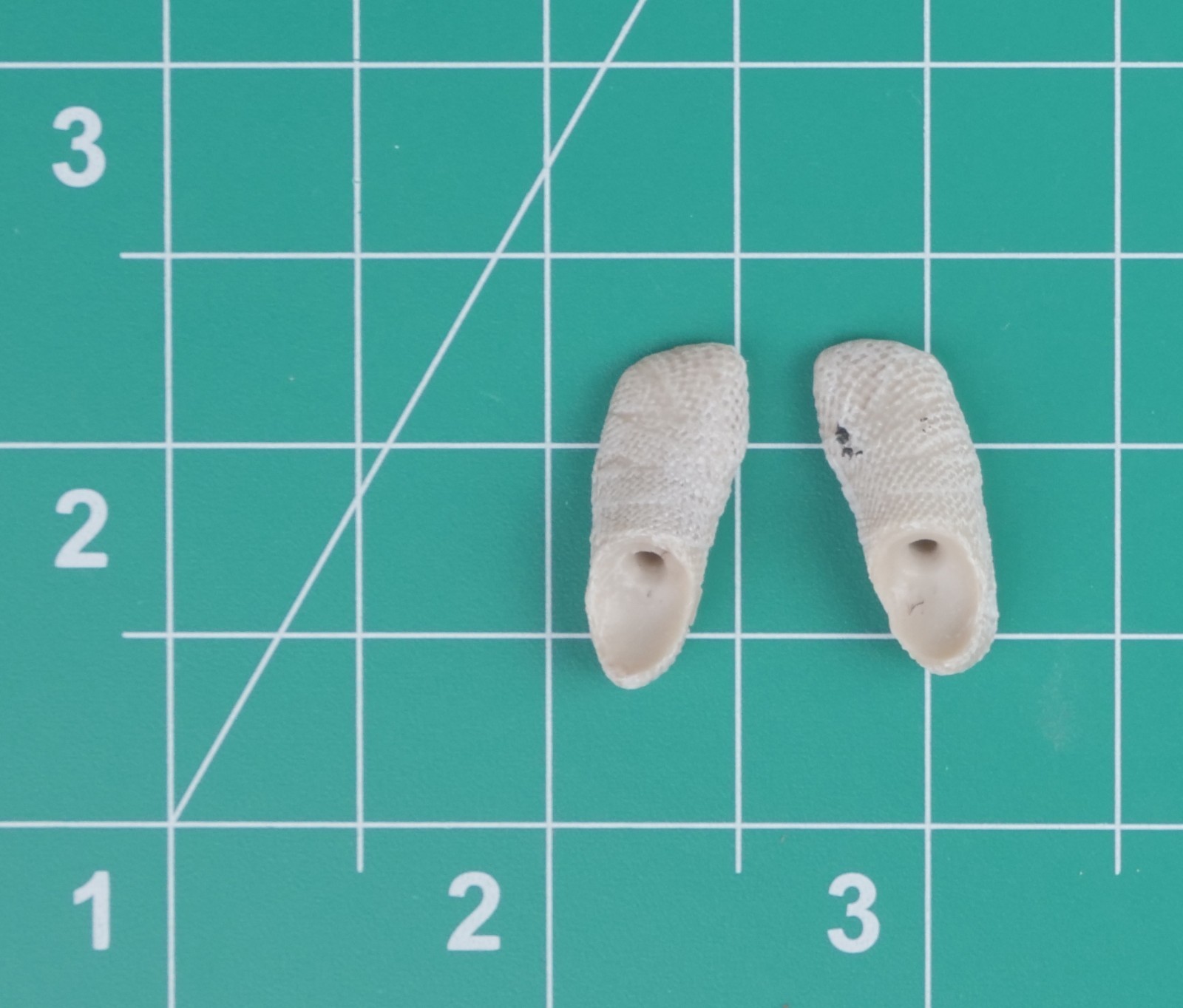 Jada Toys Universal Monsters Bride Of Frankenstein Feet 6&Prime; 1/12 Scale Fodder
