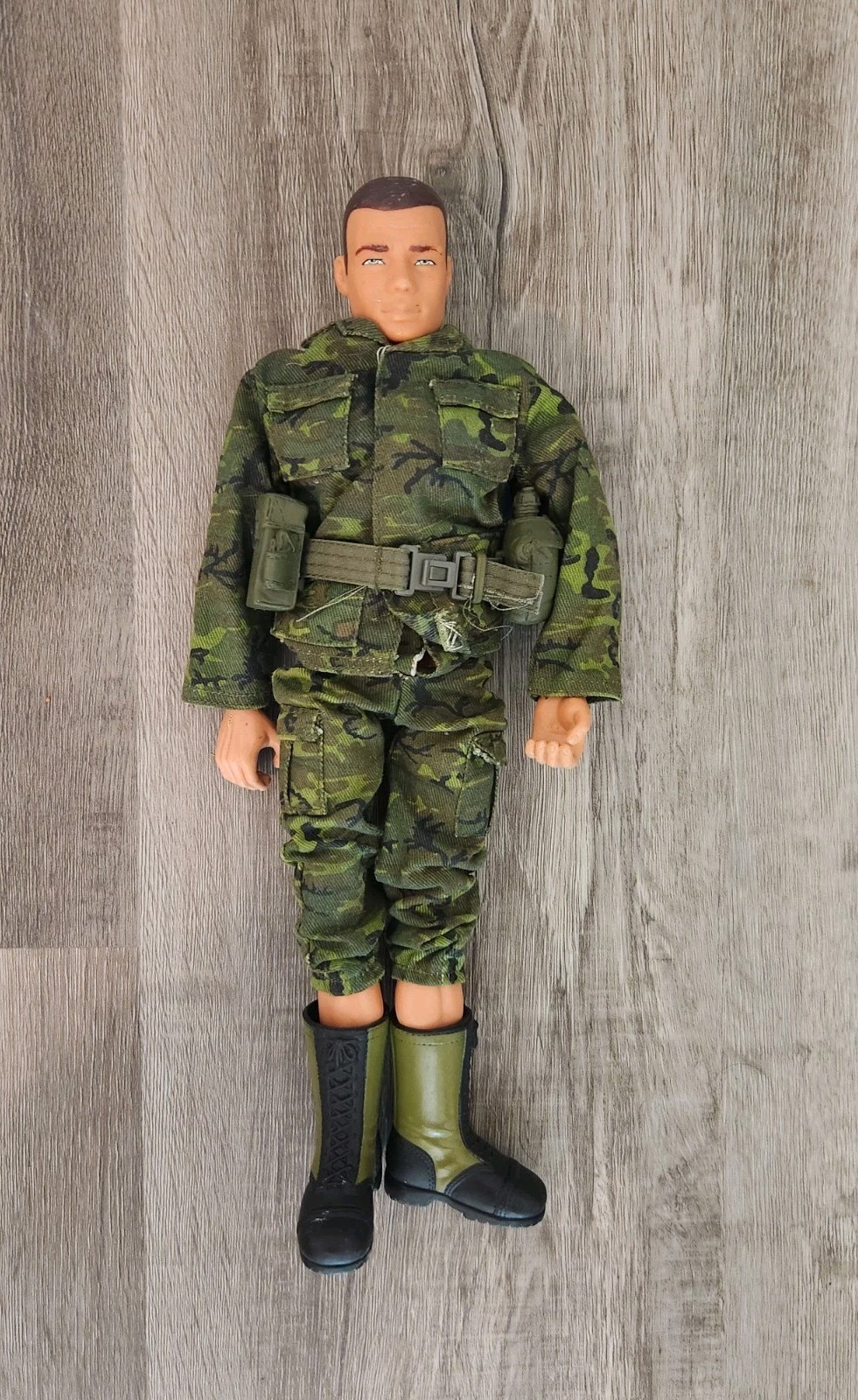 US Army Airborne Action Figure VTG 1998 21st Cent. Toys The Ultimate Soldier 12&Prime;