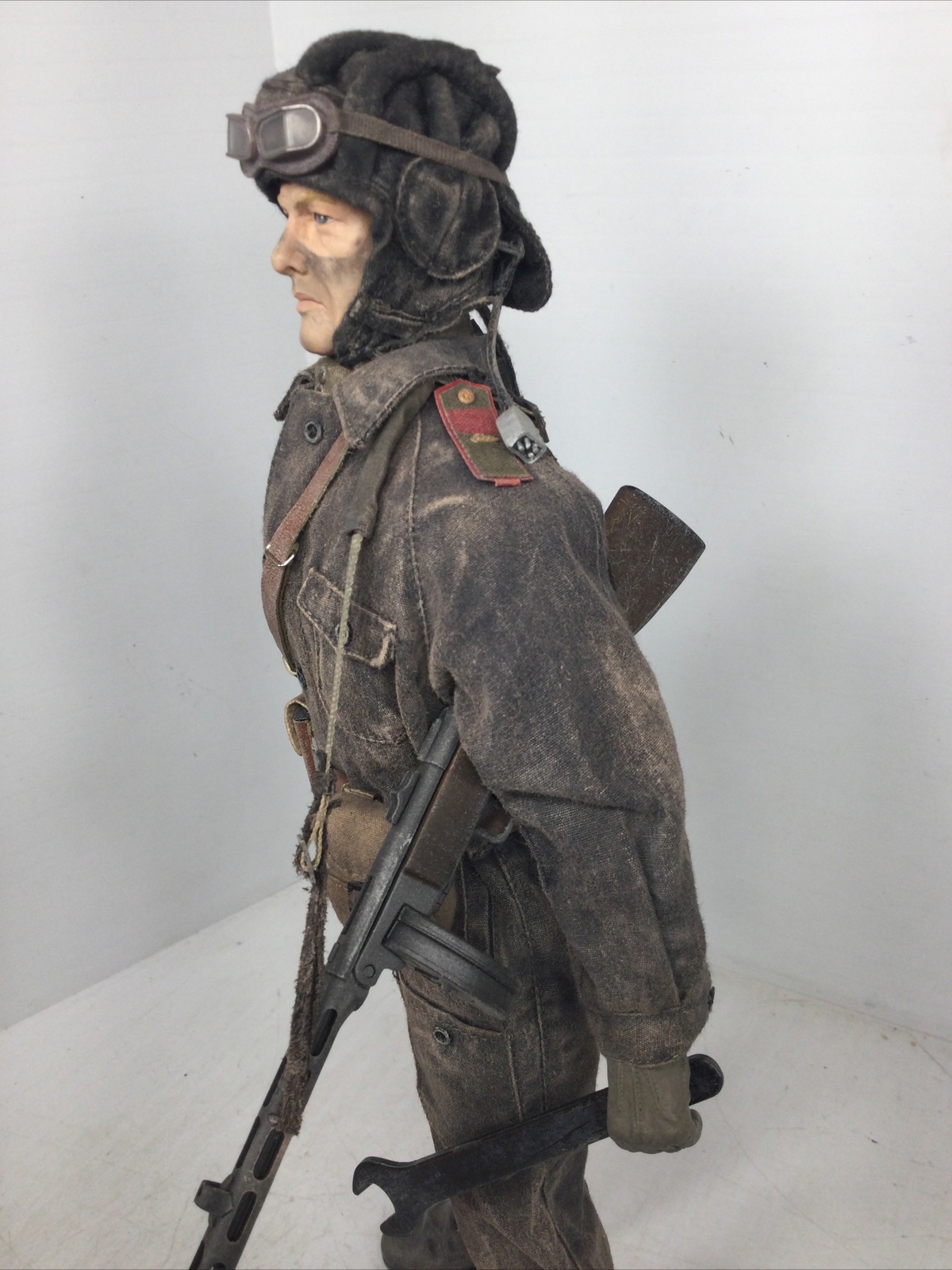 1/6 CUSTOM BUILD RUSSIAN SOVIET RED ARMY T-34 TANK MECHANIC PPSH-41 + TOKAREV