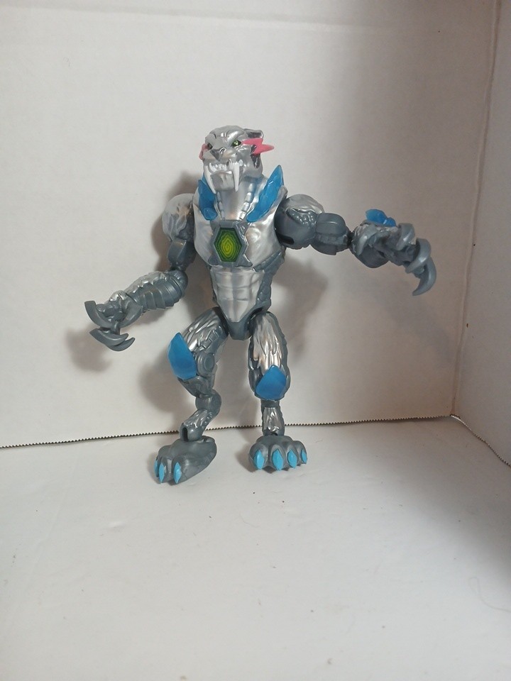 2 Mr Beast Action Figures Lot Bundle Blue Silver Moose Toy Lab Mutators Panther