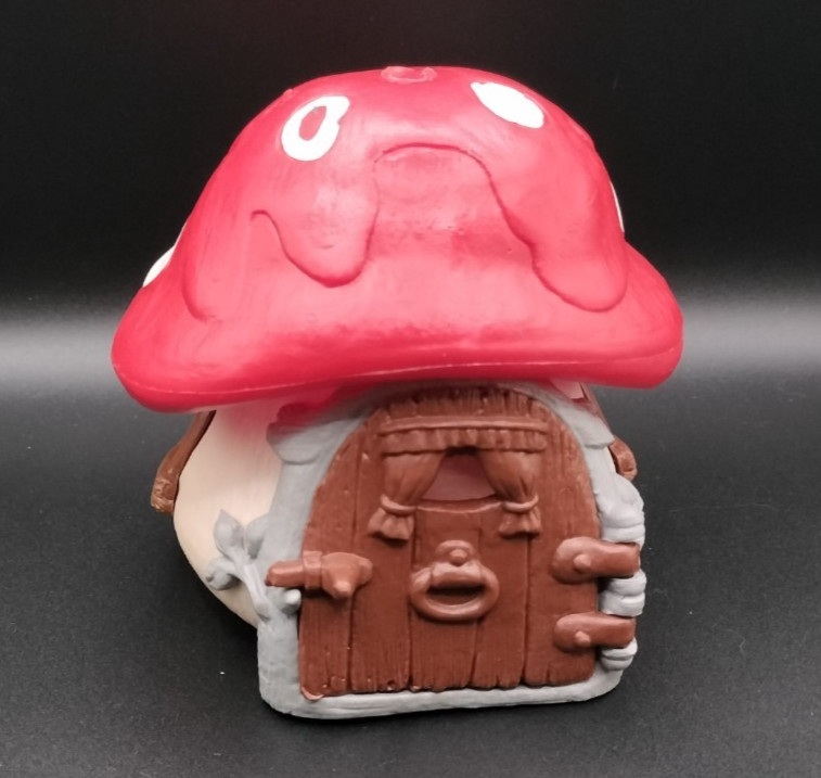Red Smurf 40011 Mushroom House Brown Door Vintage Smurfs Toy Lot Y 53