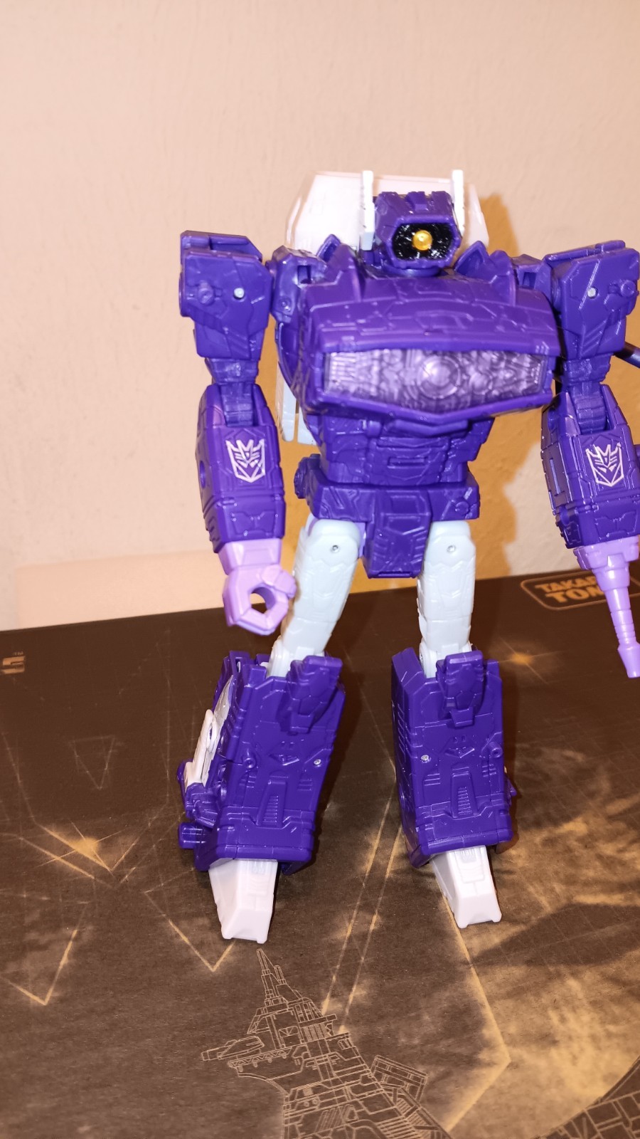 Transformers Dramatic Capture Series SHOCKWAVE Loose Complete