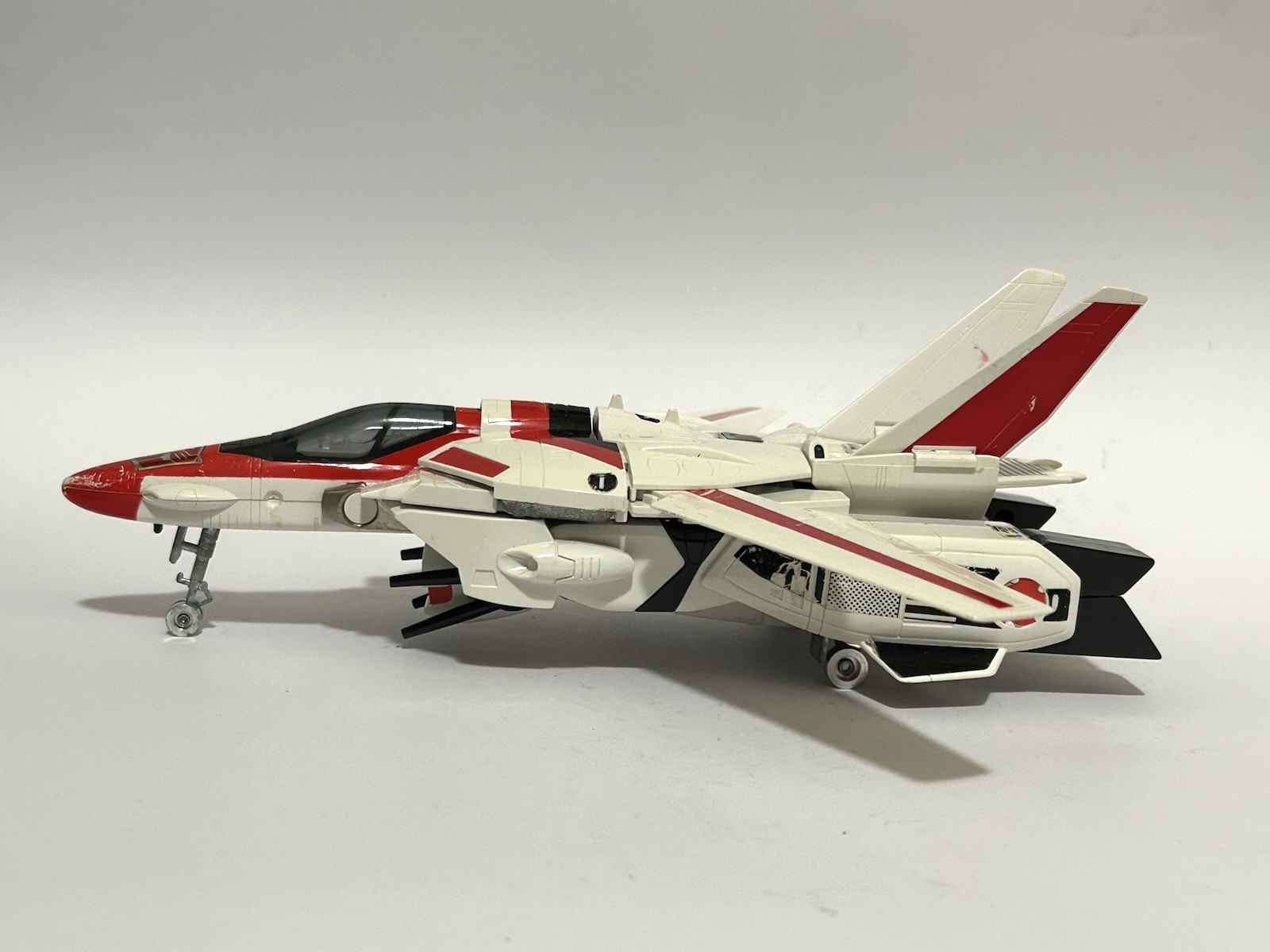 “Transformers” Jetfire (Skyfire), G1 complete (Robotech Macross Veritech)