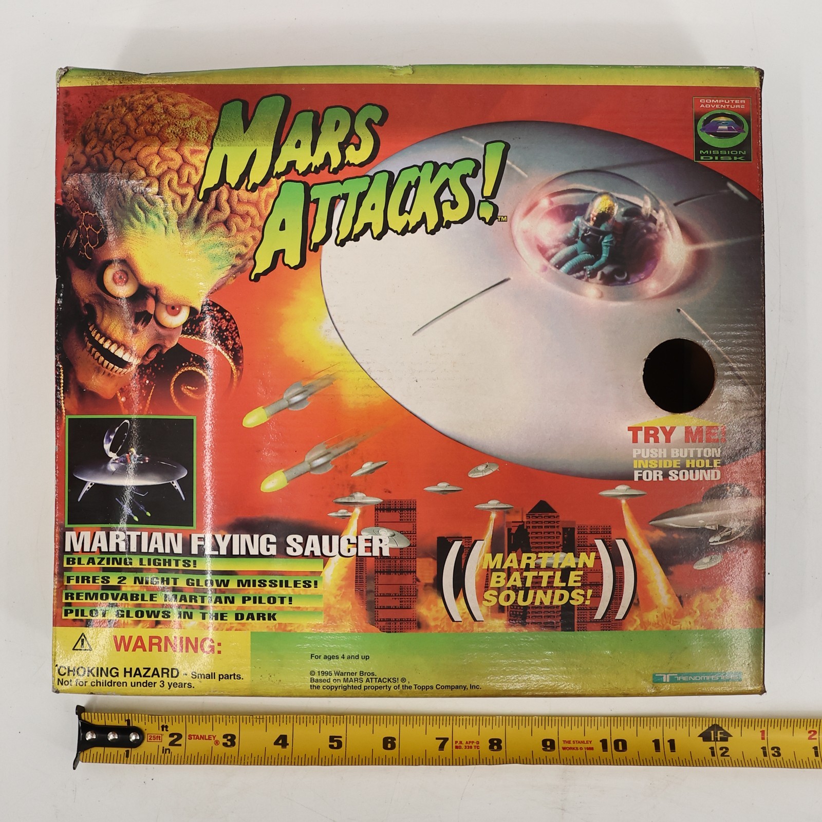 Vintage 1996 Trendmasters Mars Attacks Martian Flying Saucer with Box & Mission