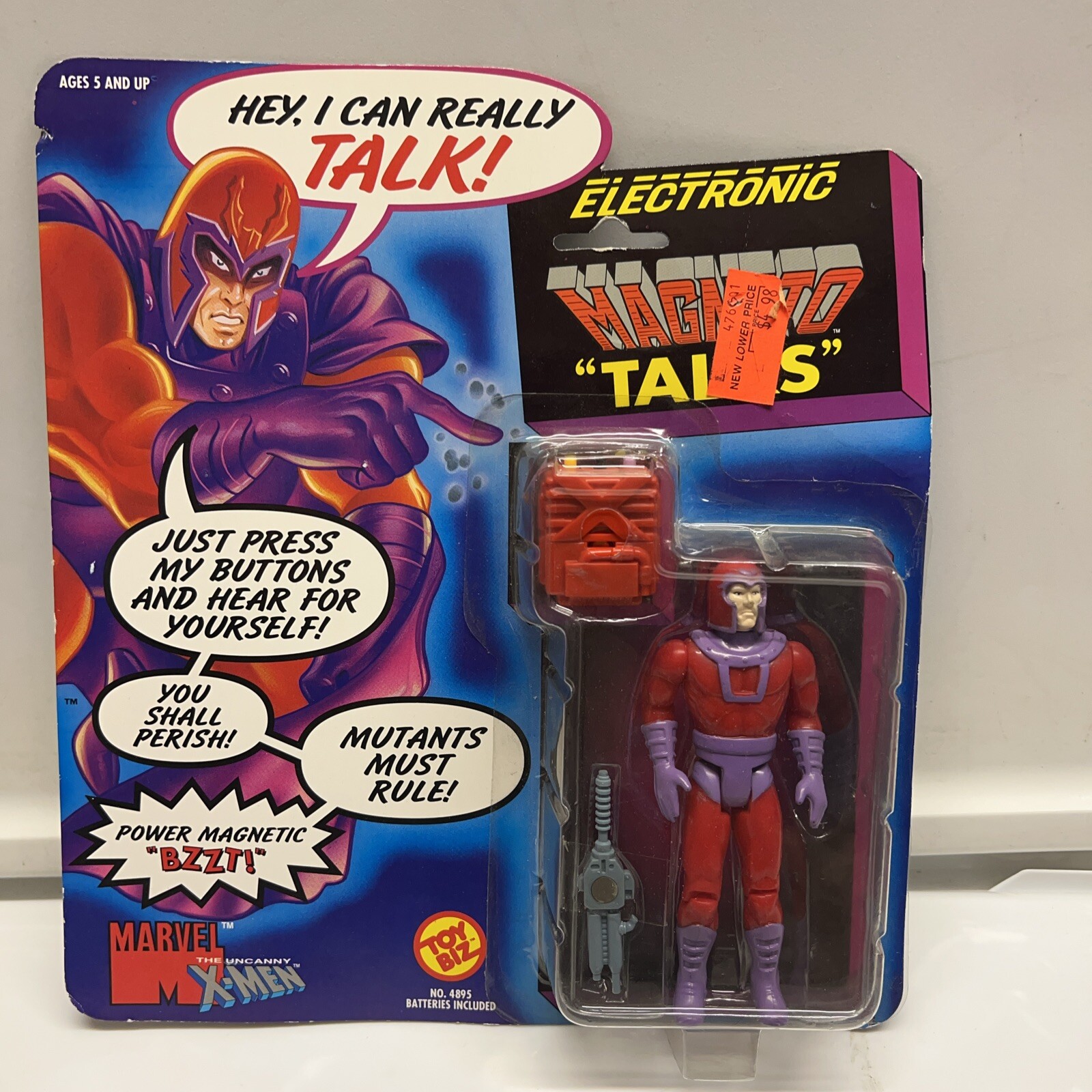 1996 Marvel Toy Biz Electronic Talking Magneto Action Figure MOC