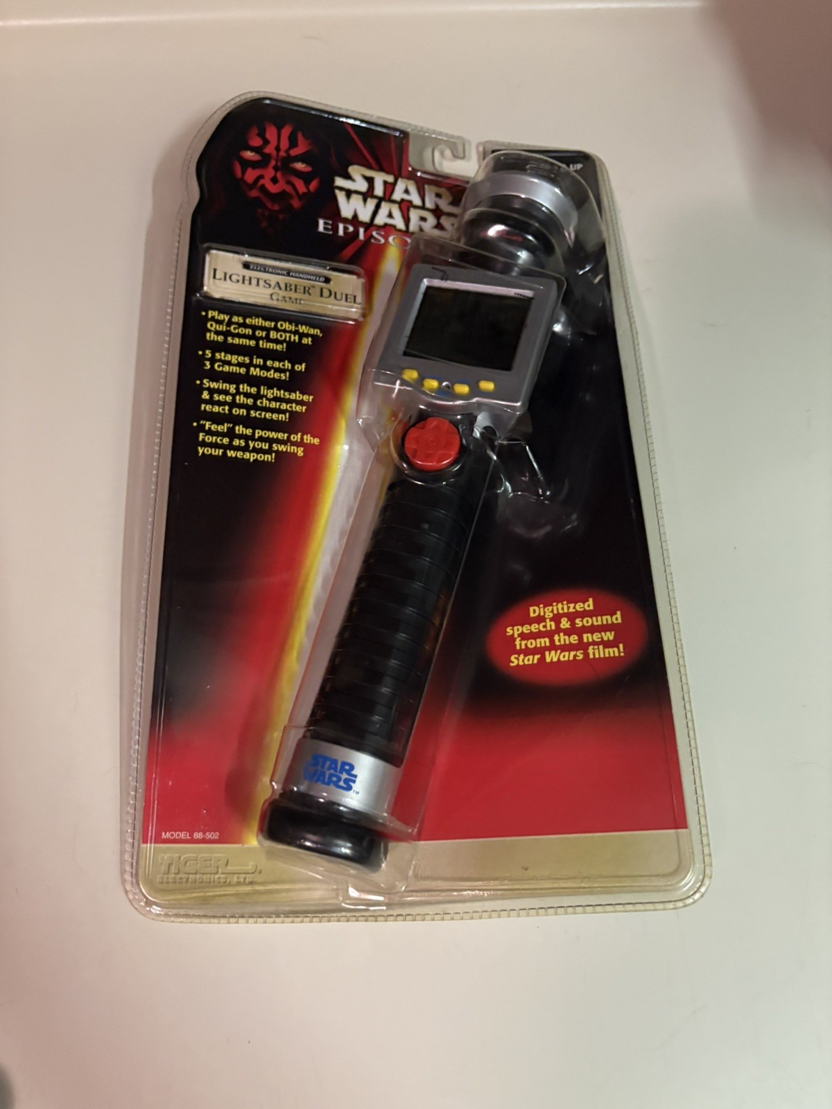 1999 Star Wars Episode 1 Electronic Handheld LightSaber Duel Tiger Game “sealed”