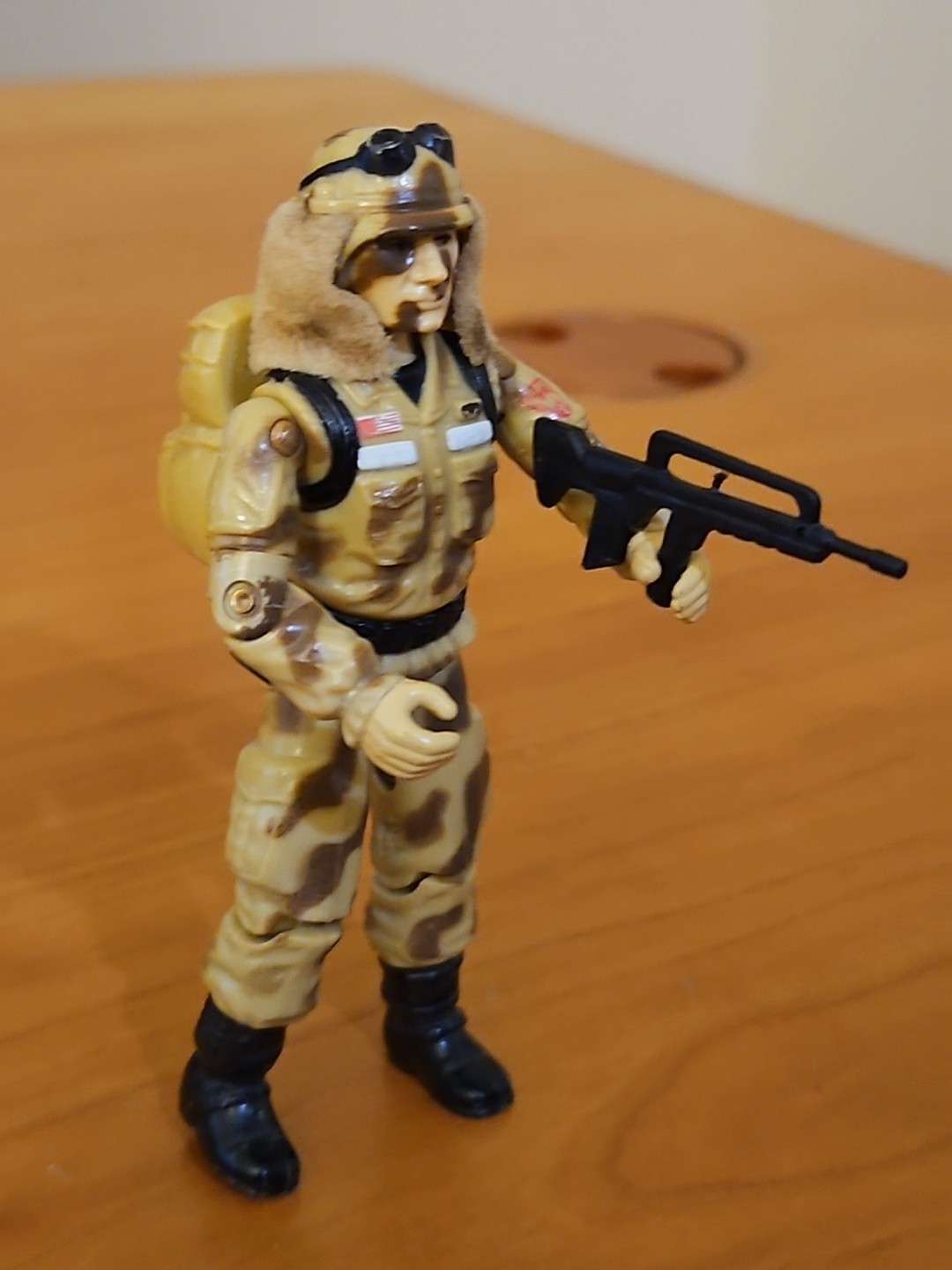 1985 G.I. Joe Dusty Desert Trooper Submachine Gun (see photos) Vintage V1 Good