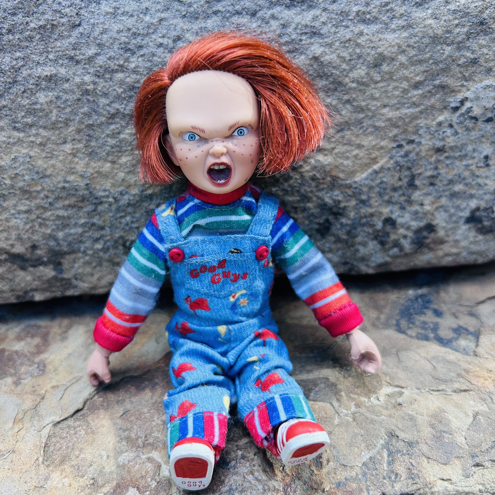 Chucky Movable Action Figure Doll 5.5” Tall with Bat 2 Knives & Hammer