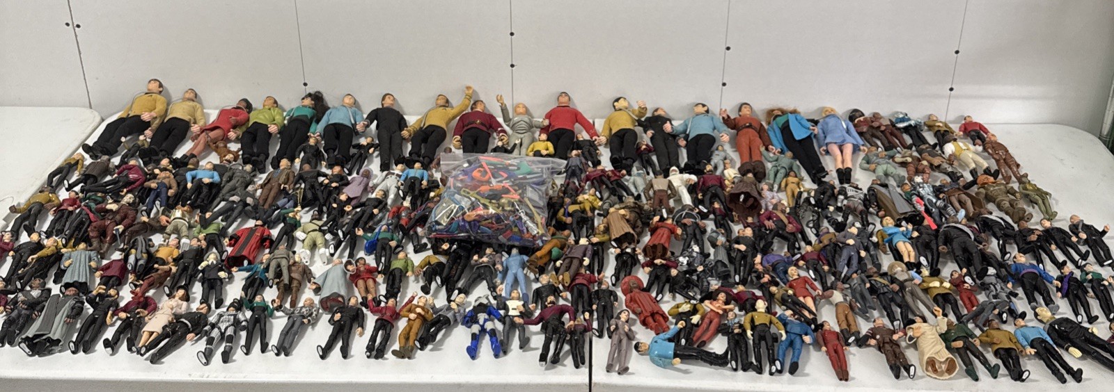 Playmates 90s Star Trek Loose Lot of 200 Action Figures