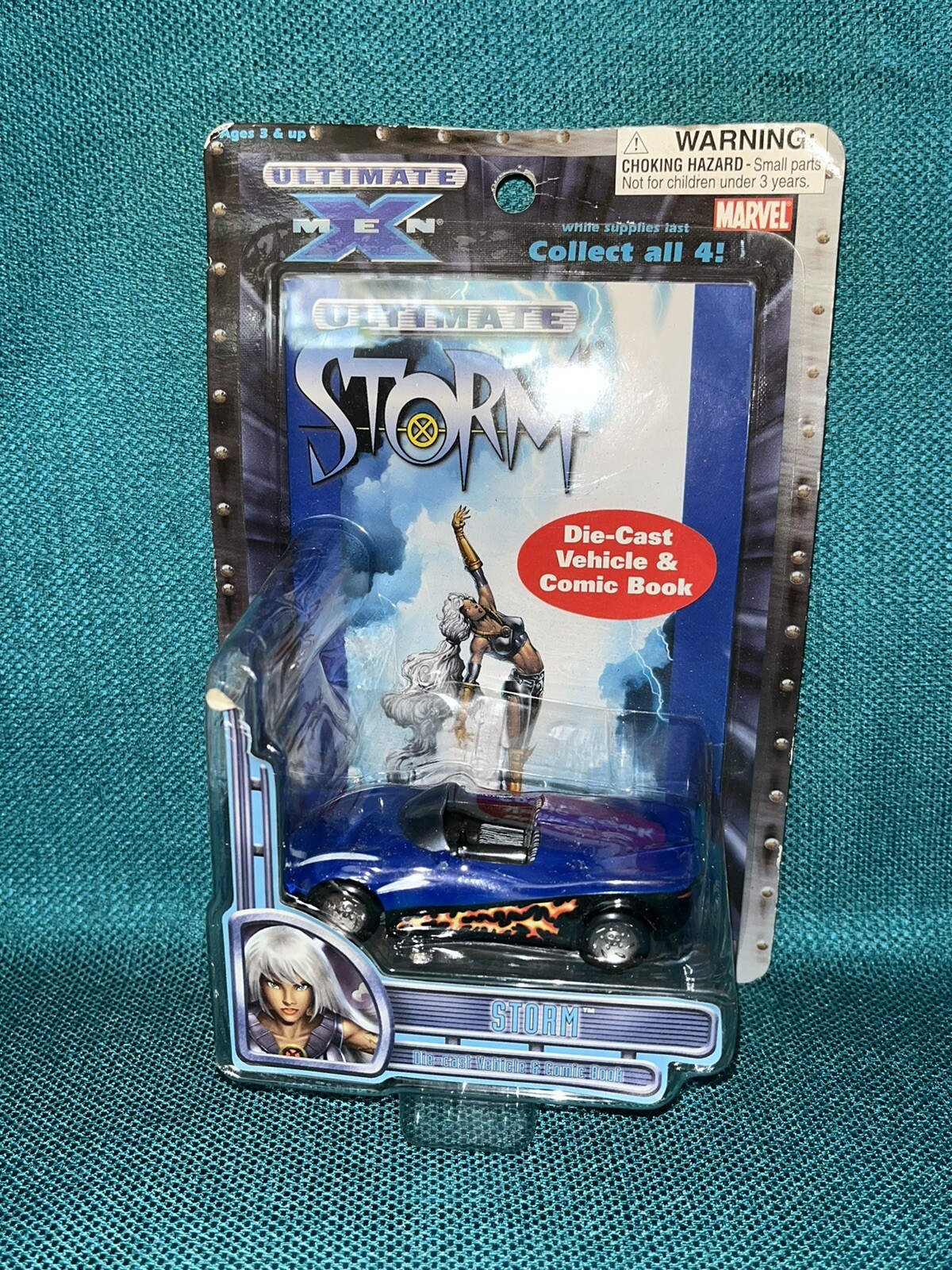 ULTIMATE X-MEN STORM Die-Cast Vehicle & Comic Book