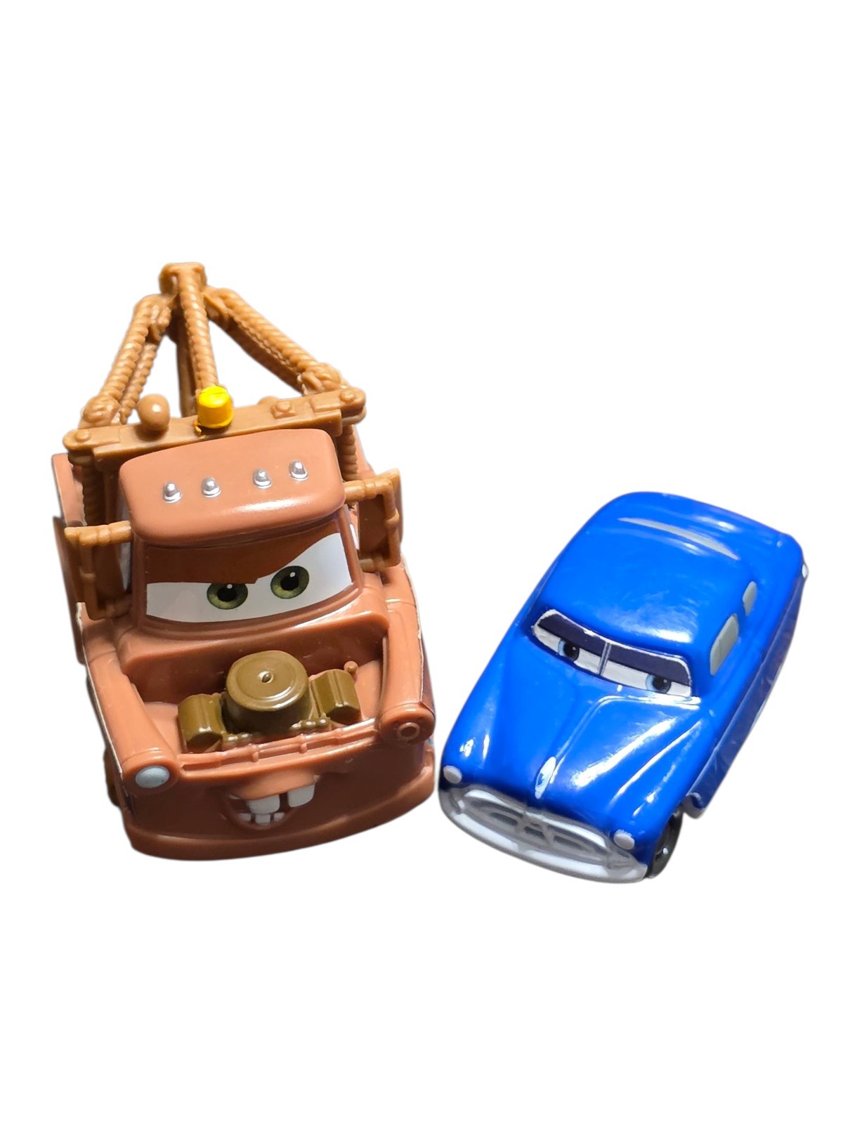 Disney Pixar Cars Movies Lot Of 2 Mater Rusty Tow Truck & Doc Hudson Energizer