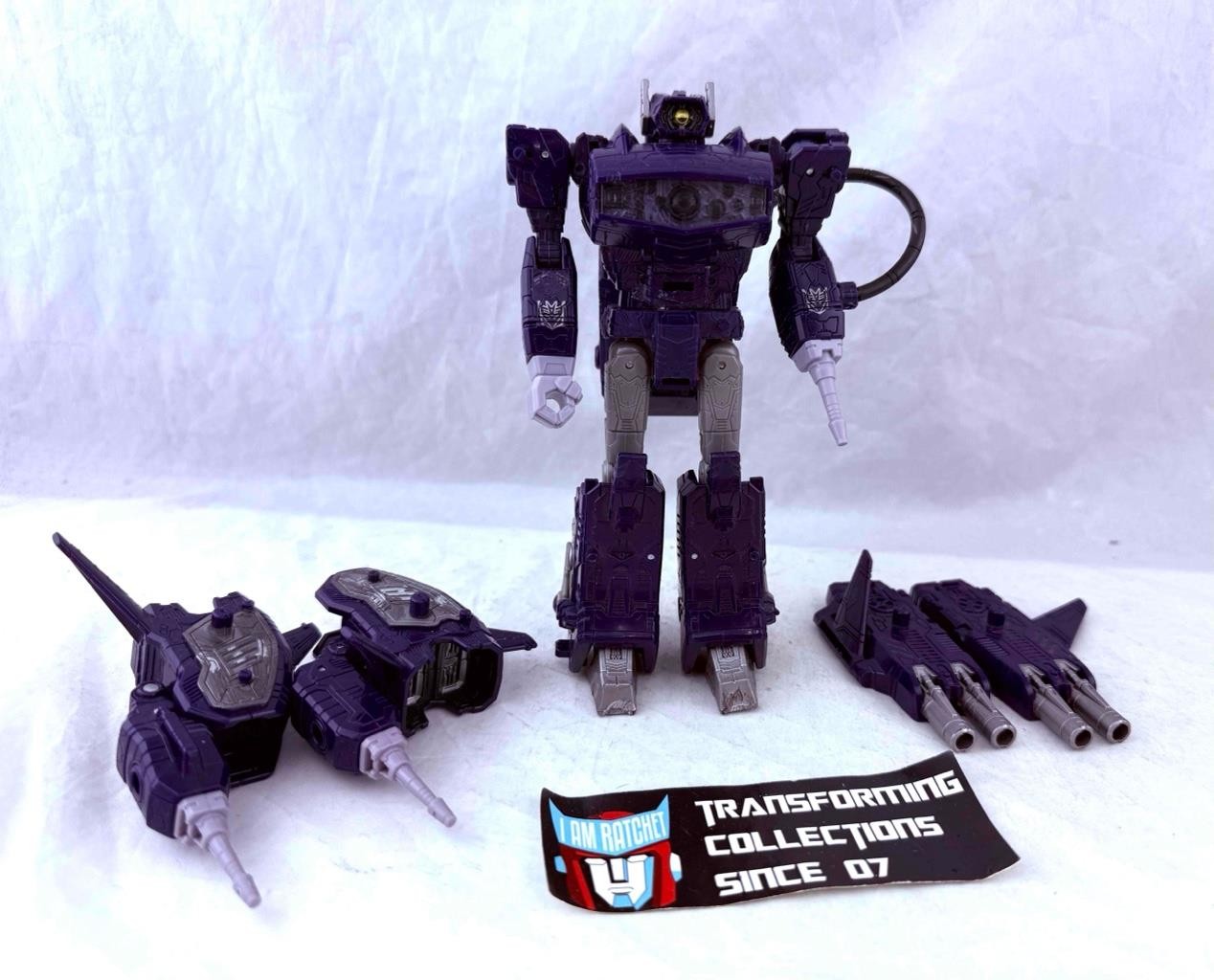 Transformers Siege Leader Class Shockwave Complete