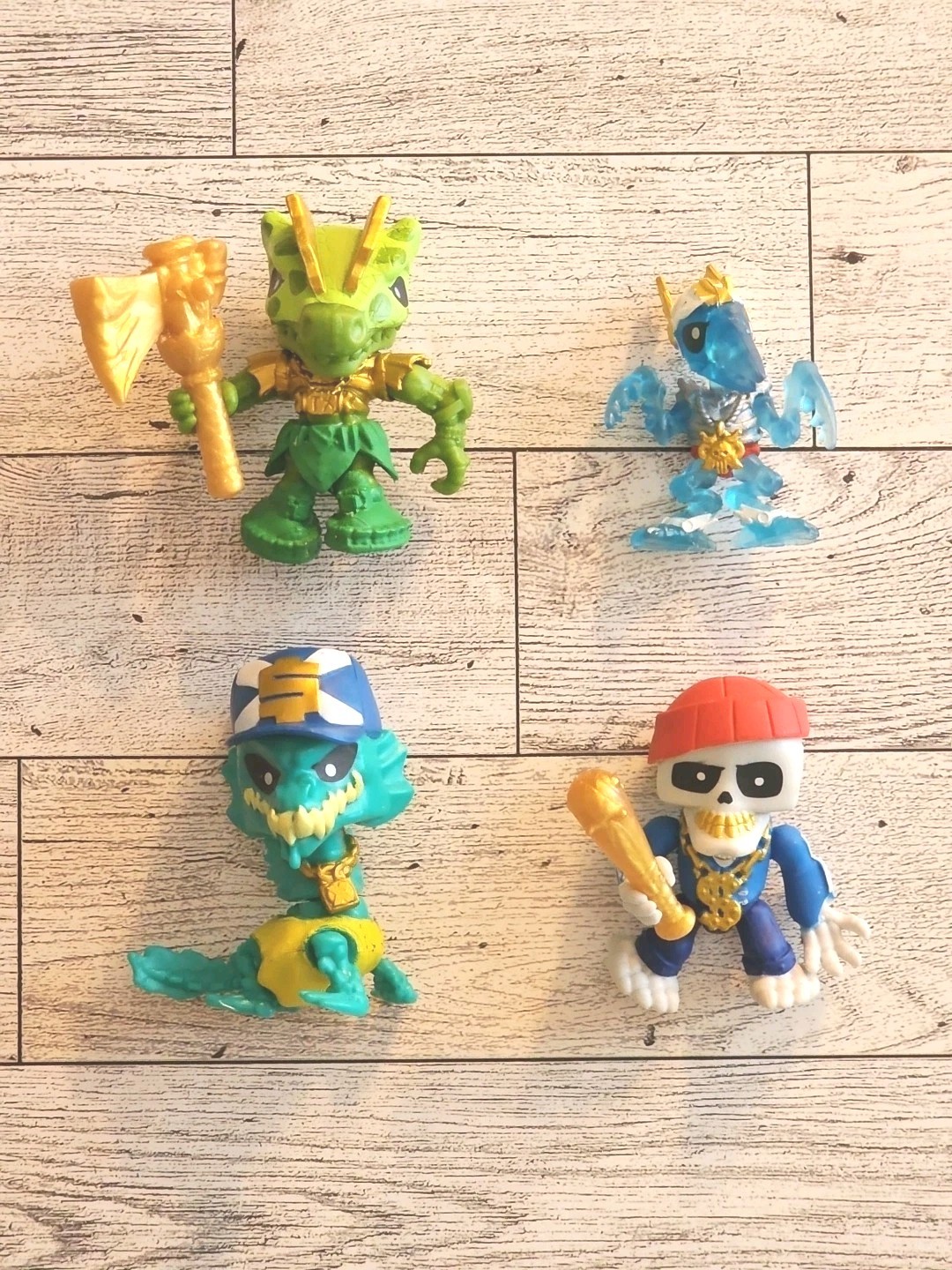 Lot of 4 Treasure X Action Figures Lot C