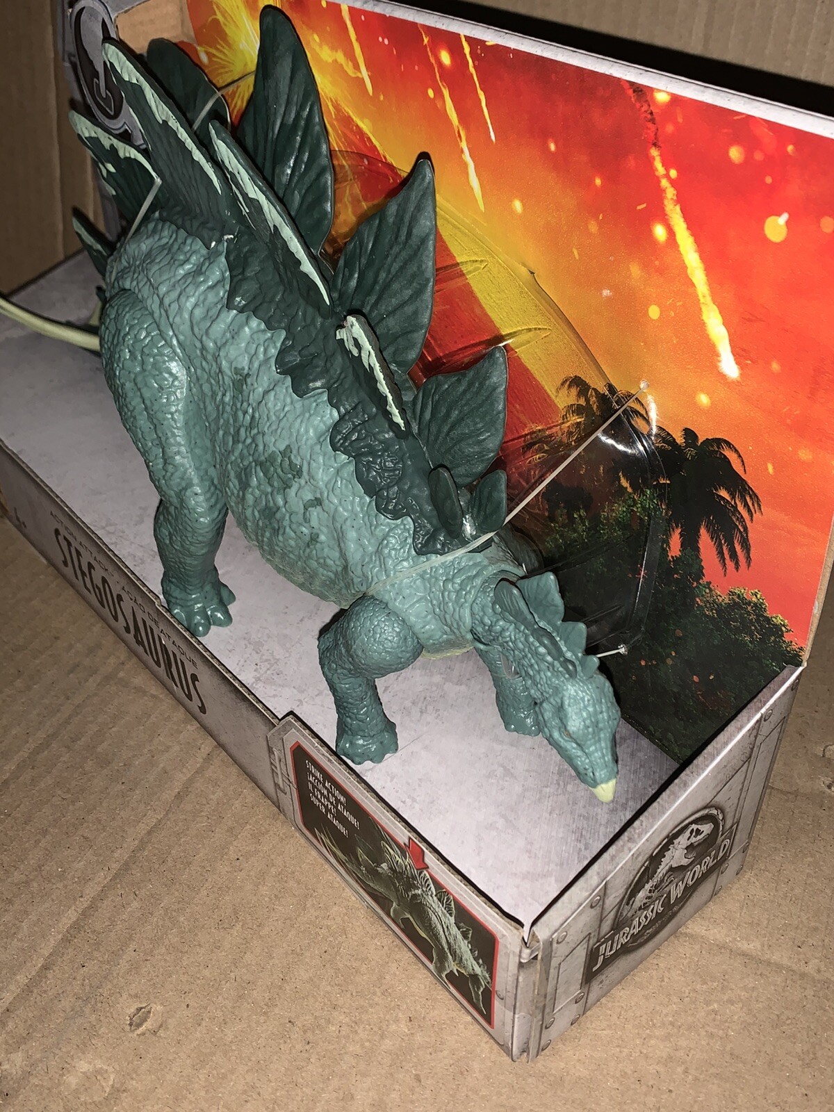 Jurassic World Action Attack Stegosaurus Strike Action Dinosaur New