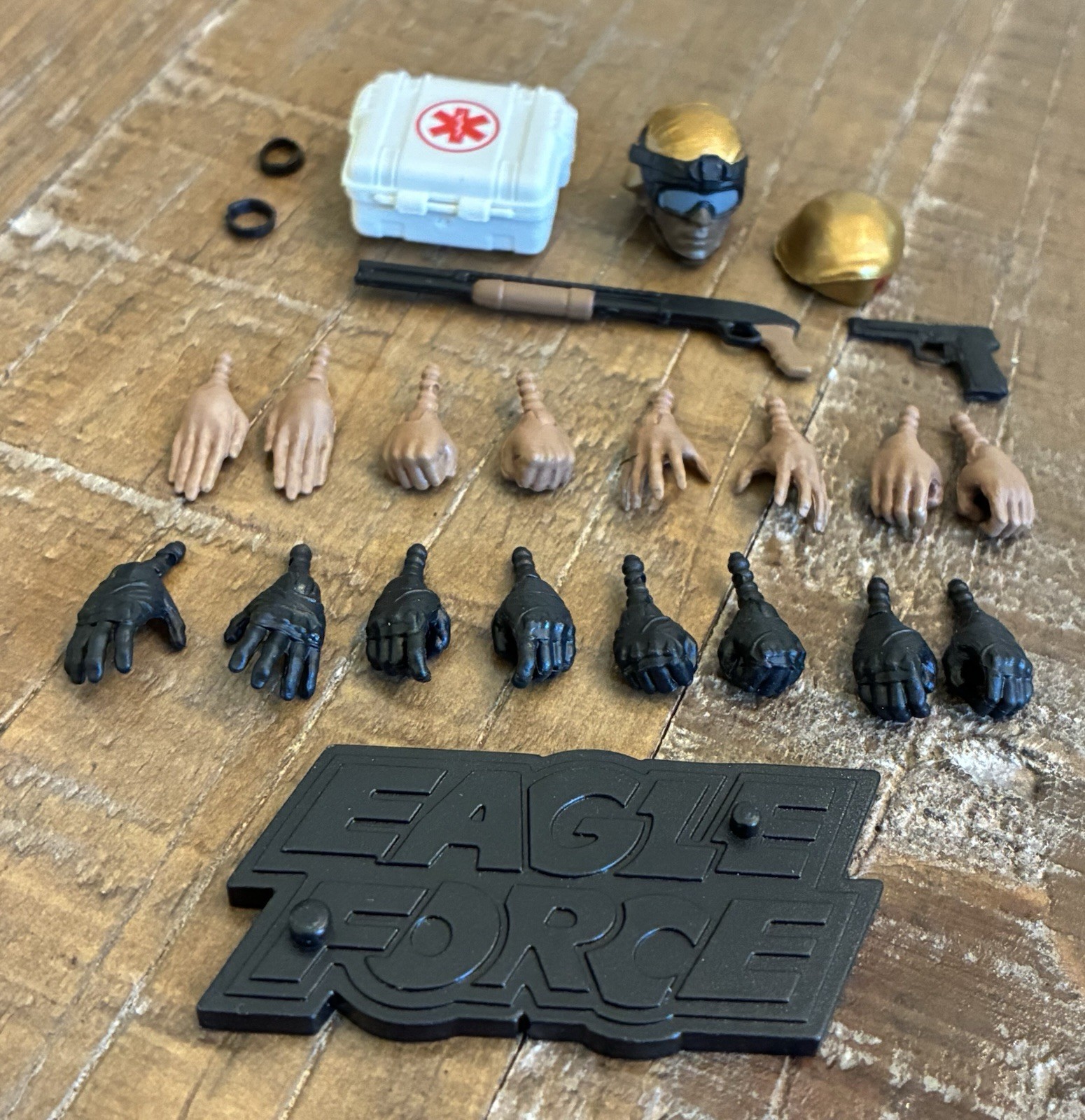 Fresh Monkey Fiction Eagle Force Accessories Kit 24 Pcs Brand New