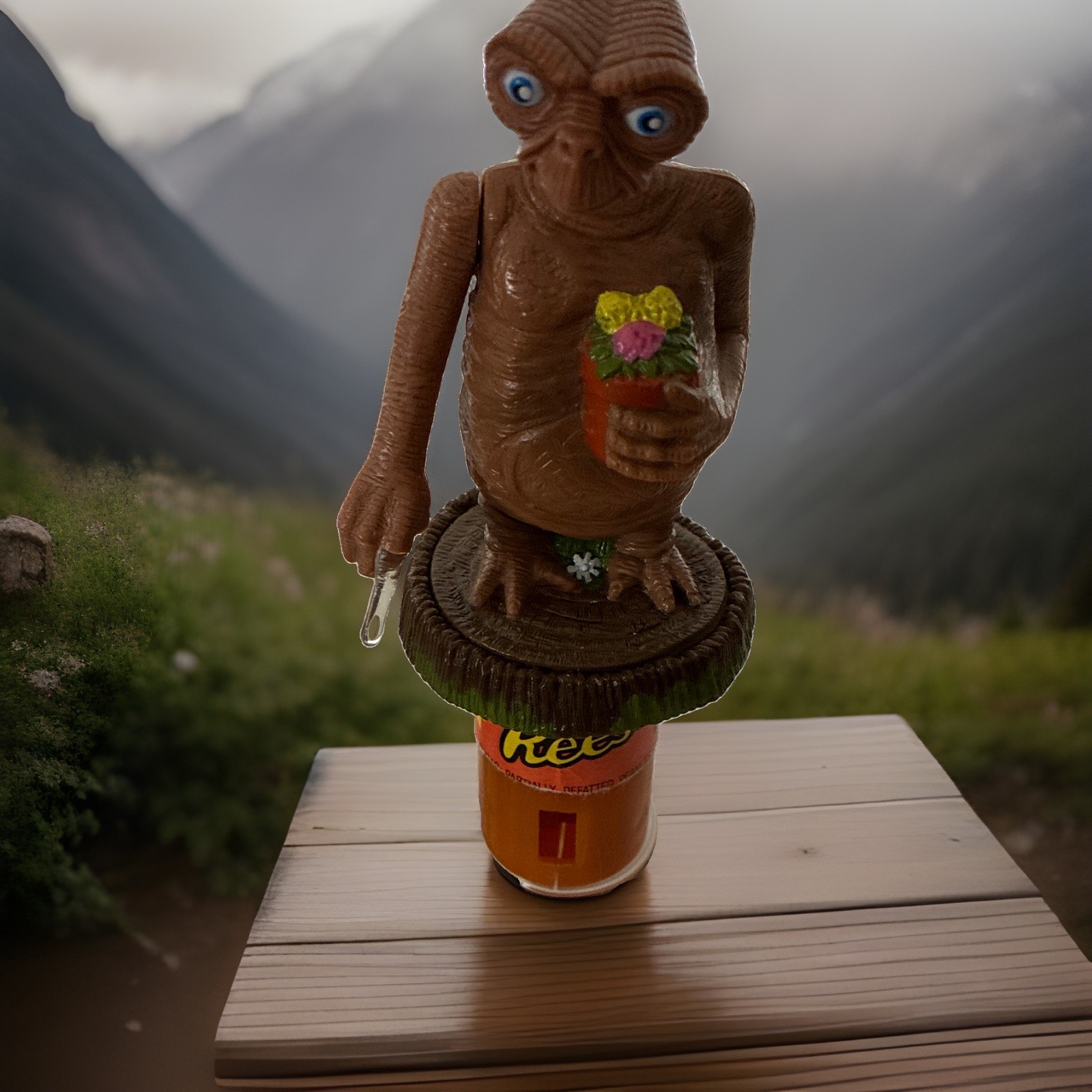 E.T. the Extra-Terrestrial E.T. Figure Set Lot w/ Accessories (Bicycle, Jar)