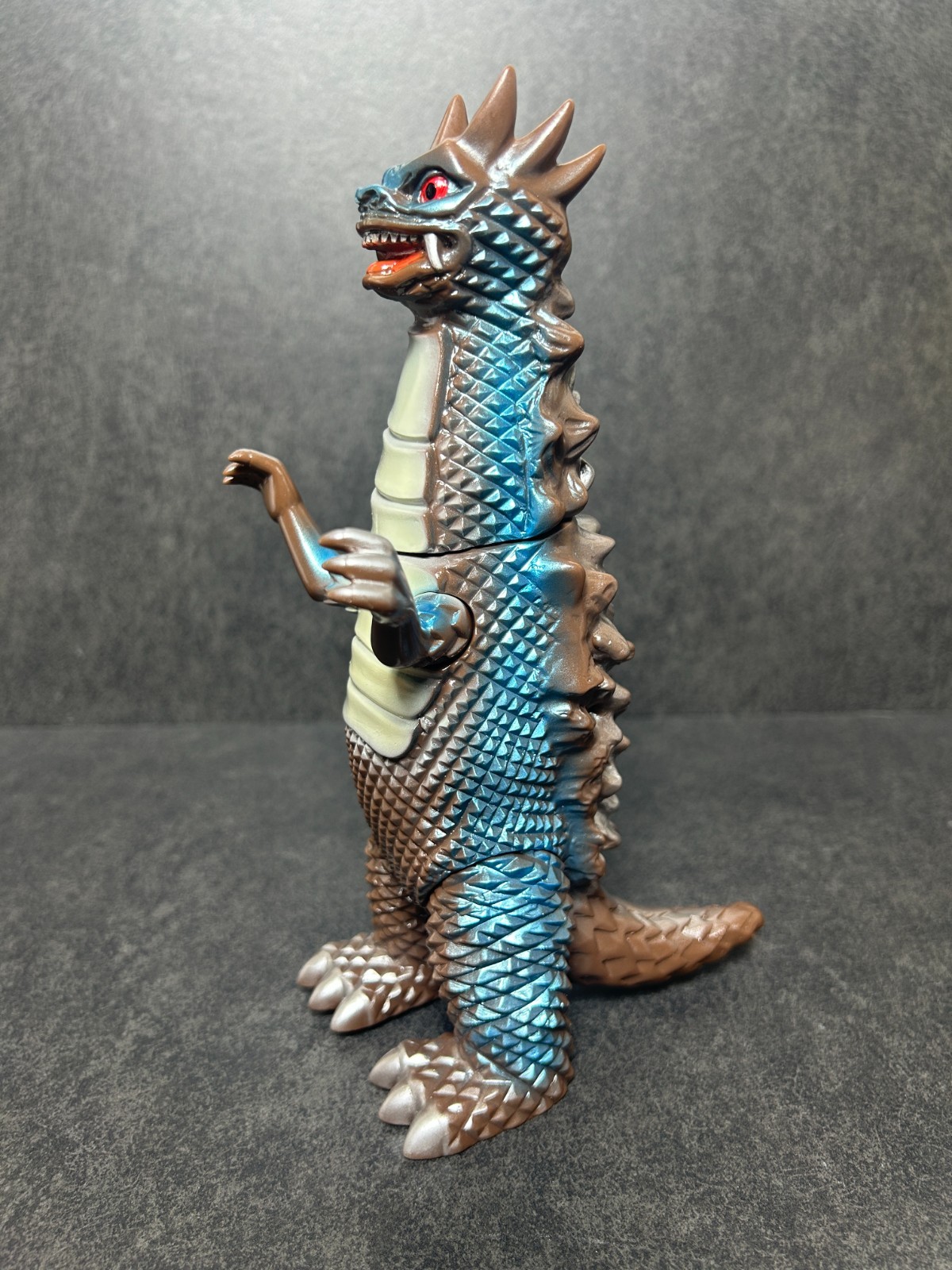 M1GO Ultraman & Bemuler Vs Set Sofubi 8&Prime; Soft Vinyl Figure 2000 w/ Header & Bag