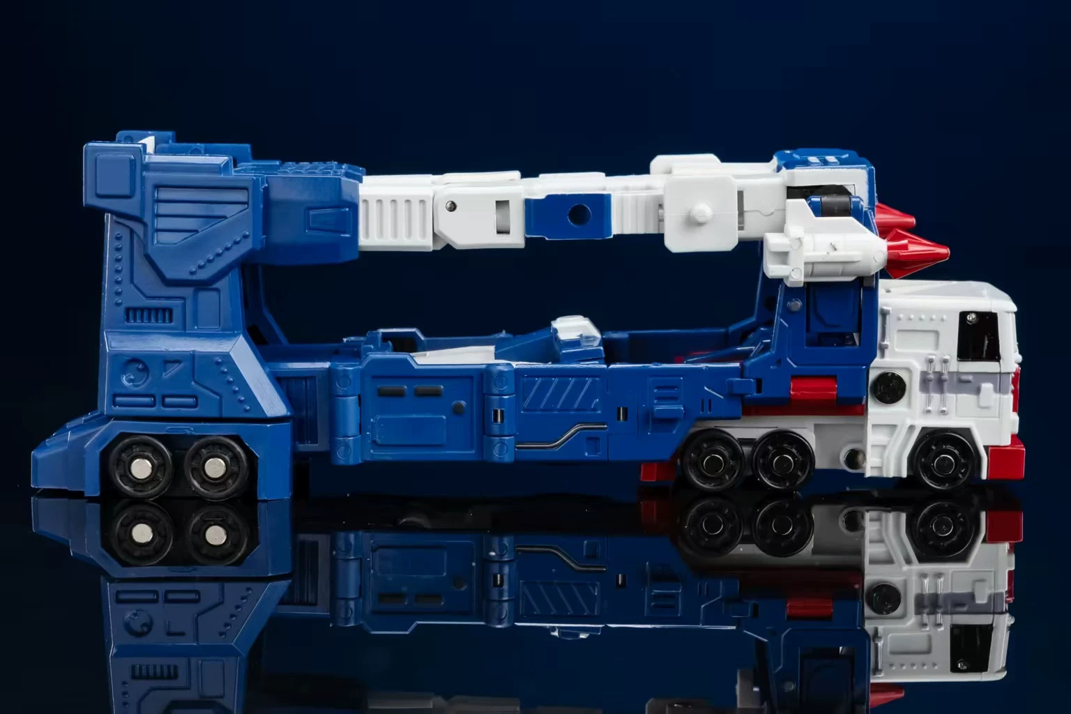Magic Square Transformation Toys MS-B04A MSB04A Ver.1.0 Ultra Magnus Figure 4&Prime;
