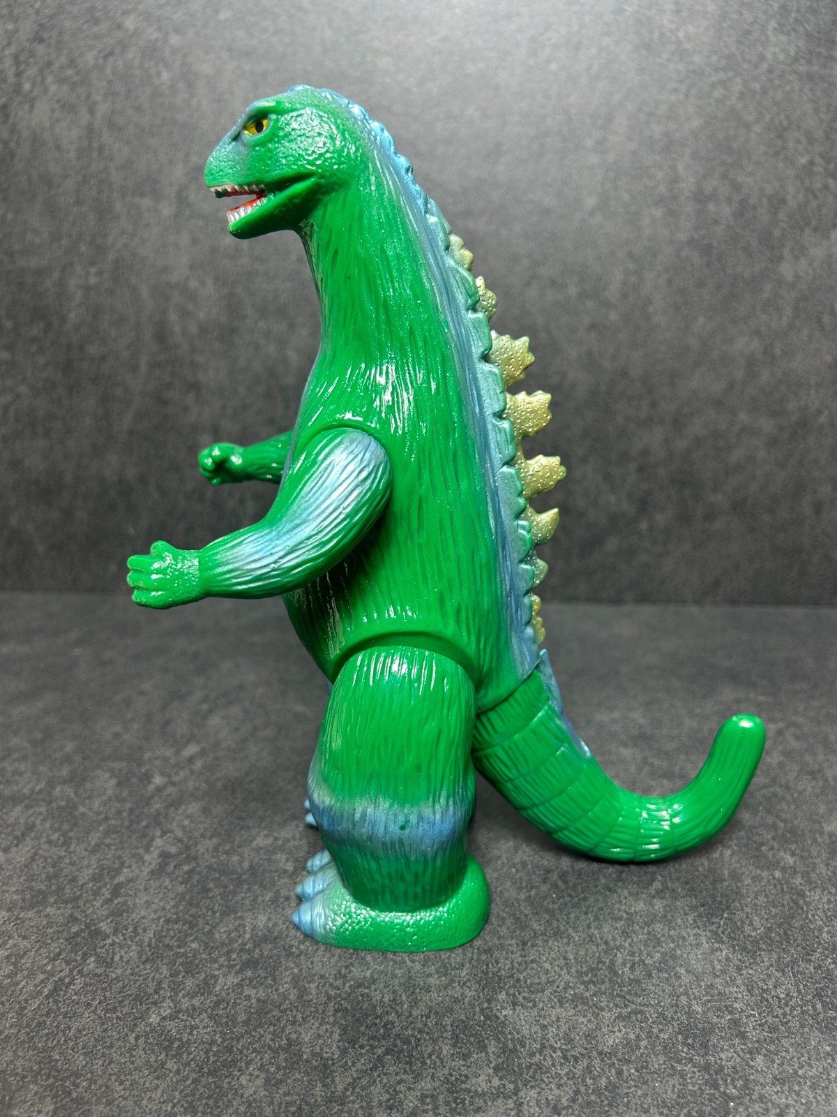 MARUSAN Godzilla J-Tail Green Sofubi 8.8&Prime; Soft Vinyl Figure 1999 w/ Header & Bag