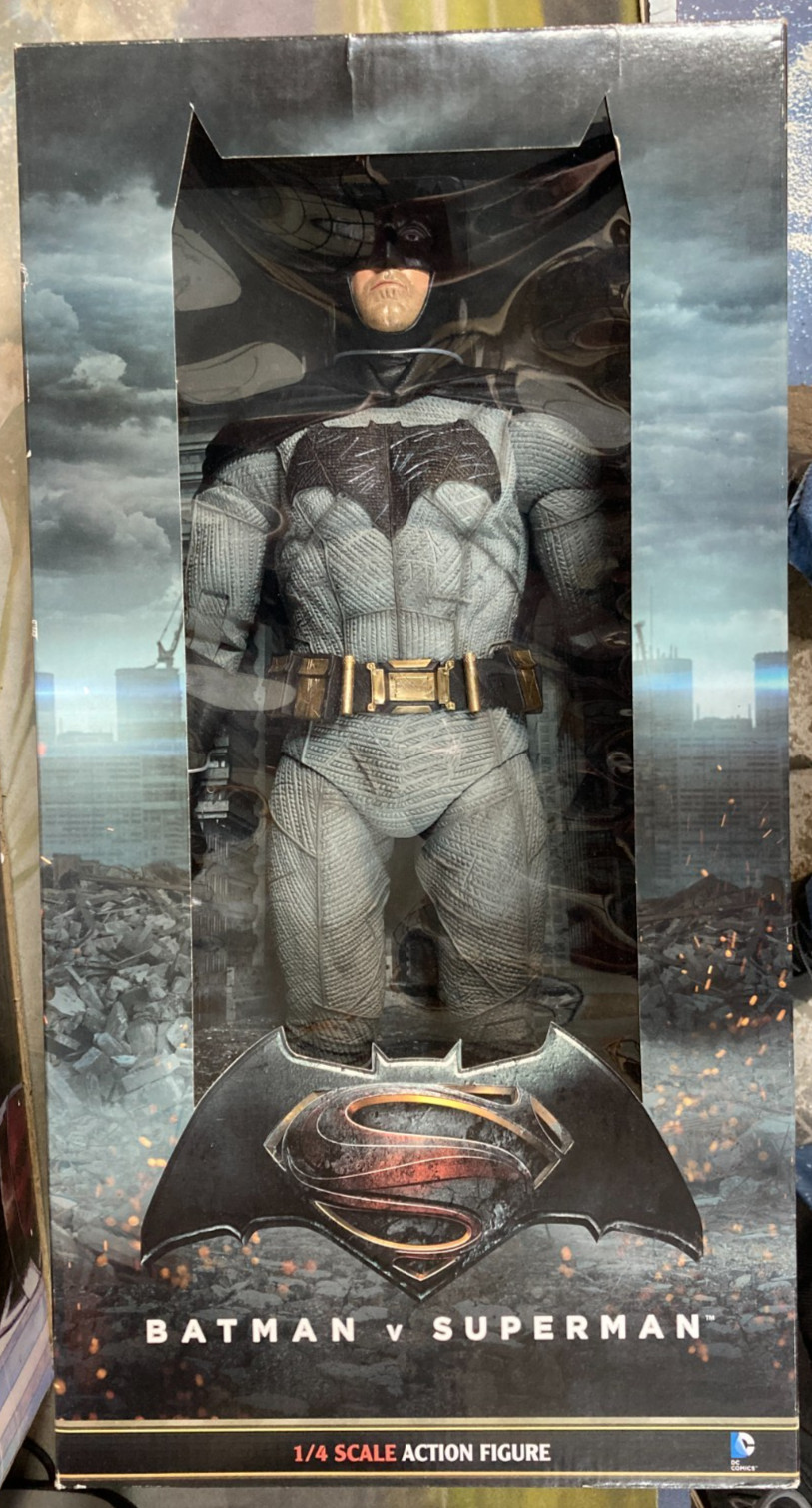 Neca Batman v Superman Batman Ben Affleck 1/4 Scale 18&Prime; Action Figure