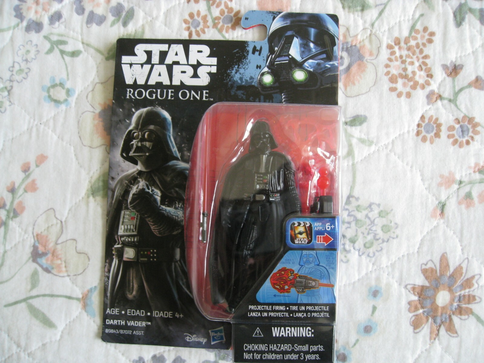 NEW STAR WARS ROGUE ONE DARTH VADER 3.75 CARDED FIGURE
