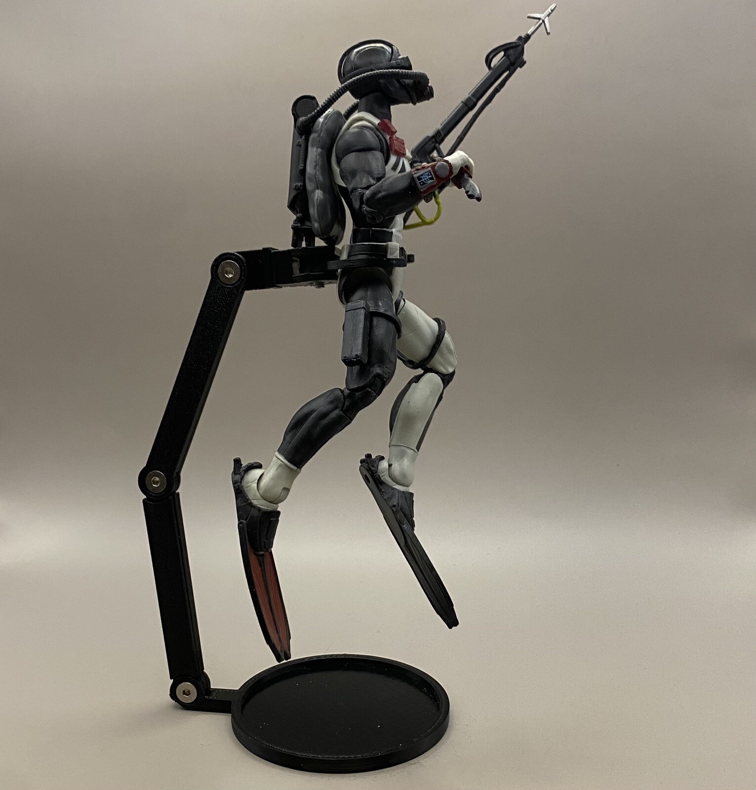 Action Figure Flight Stand, Adjustable!