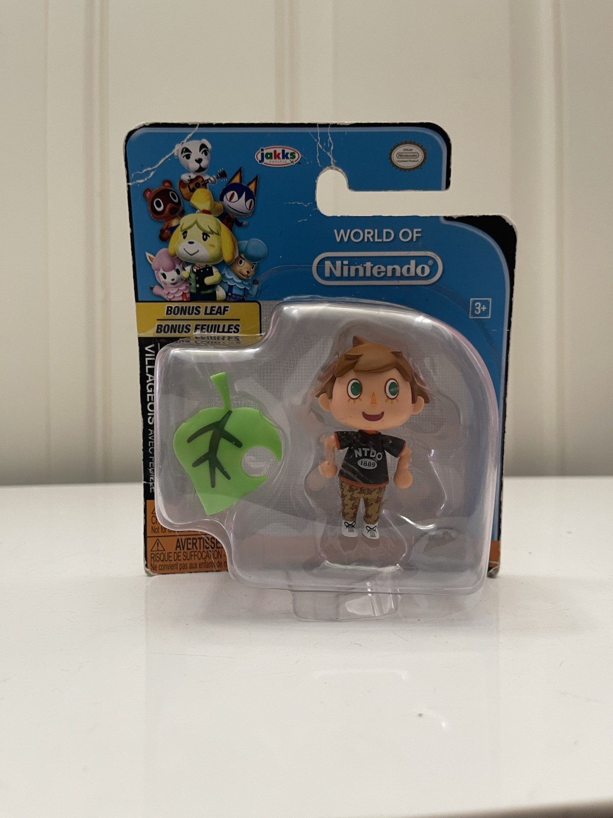 Jakks World of Nintendo Animal Crossing Villager w/Leaf 2.5” Figure