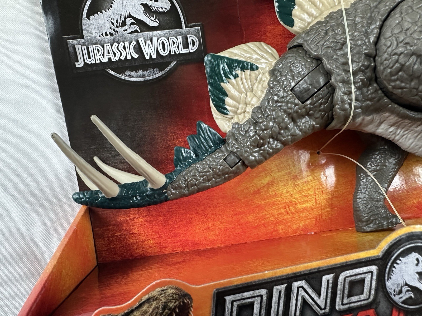Jurassic World Mega Dual Attack STEGOSAURUS Action Figure 15&Prime; Dino Rivals 2019