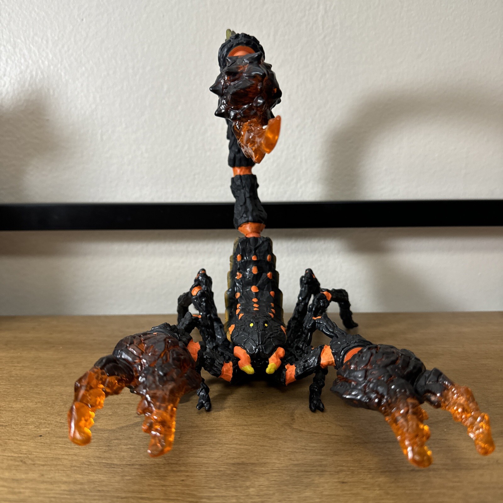 Schleich Eldrador Creatures Lava Scorpion 8&Prime; Long Action Figure 70142 Orange Tip