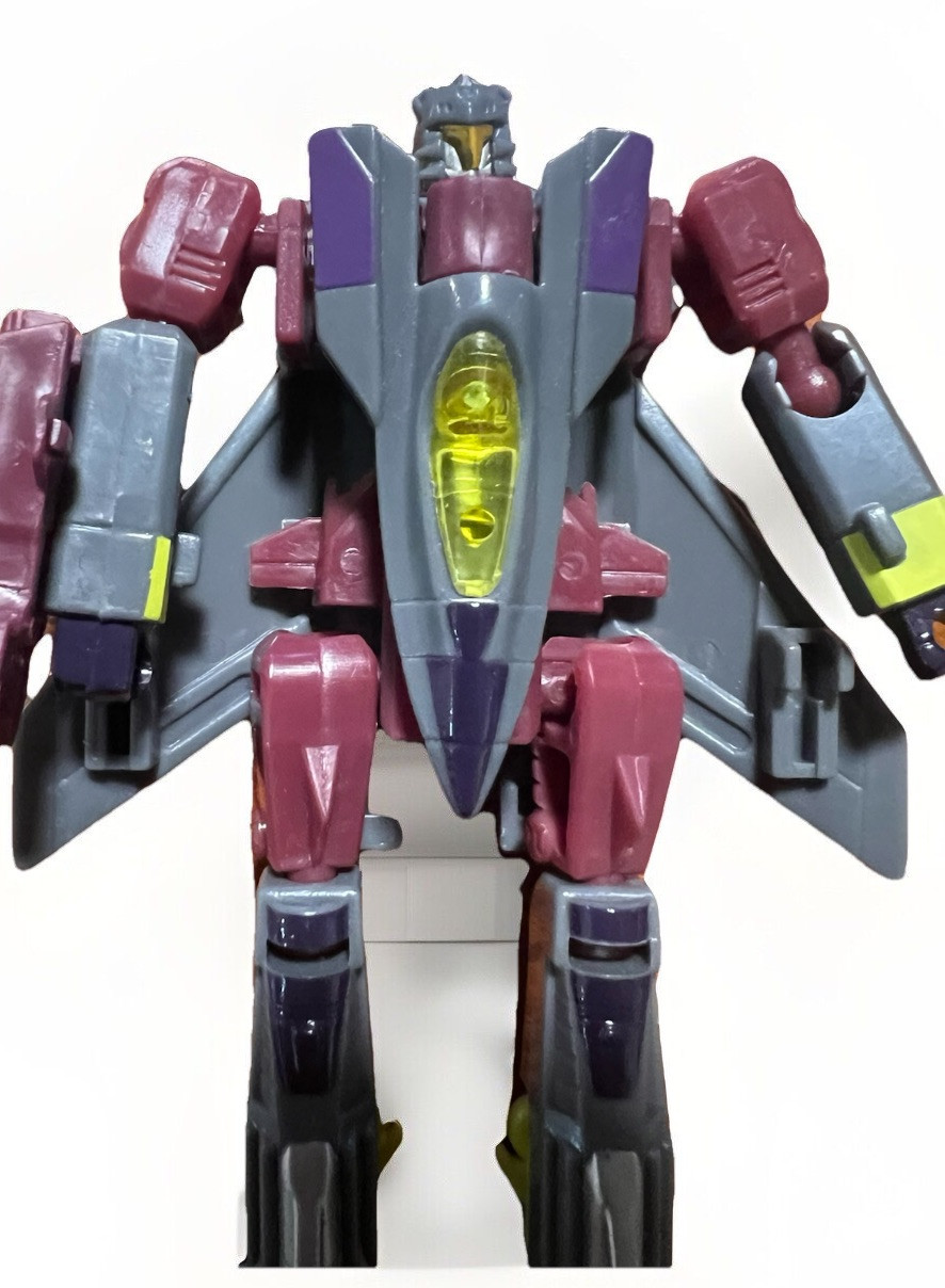 2004 TRANSFORMERS UNIVERSE ULTRA CLASS SOUNDWAVE WITH SPACE CASE COMPLETE
