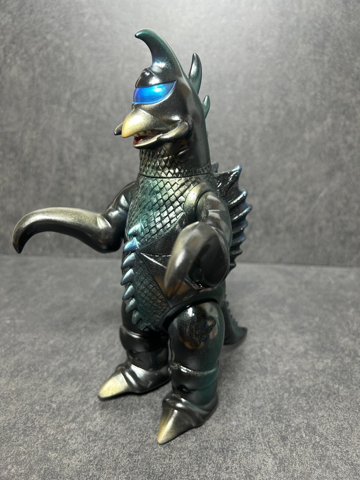 Marusan Gigan Metallic Sofubi 9.6&Prime; Soft Vinyl Figure Museum Exclusive Limited