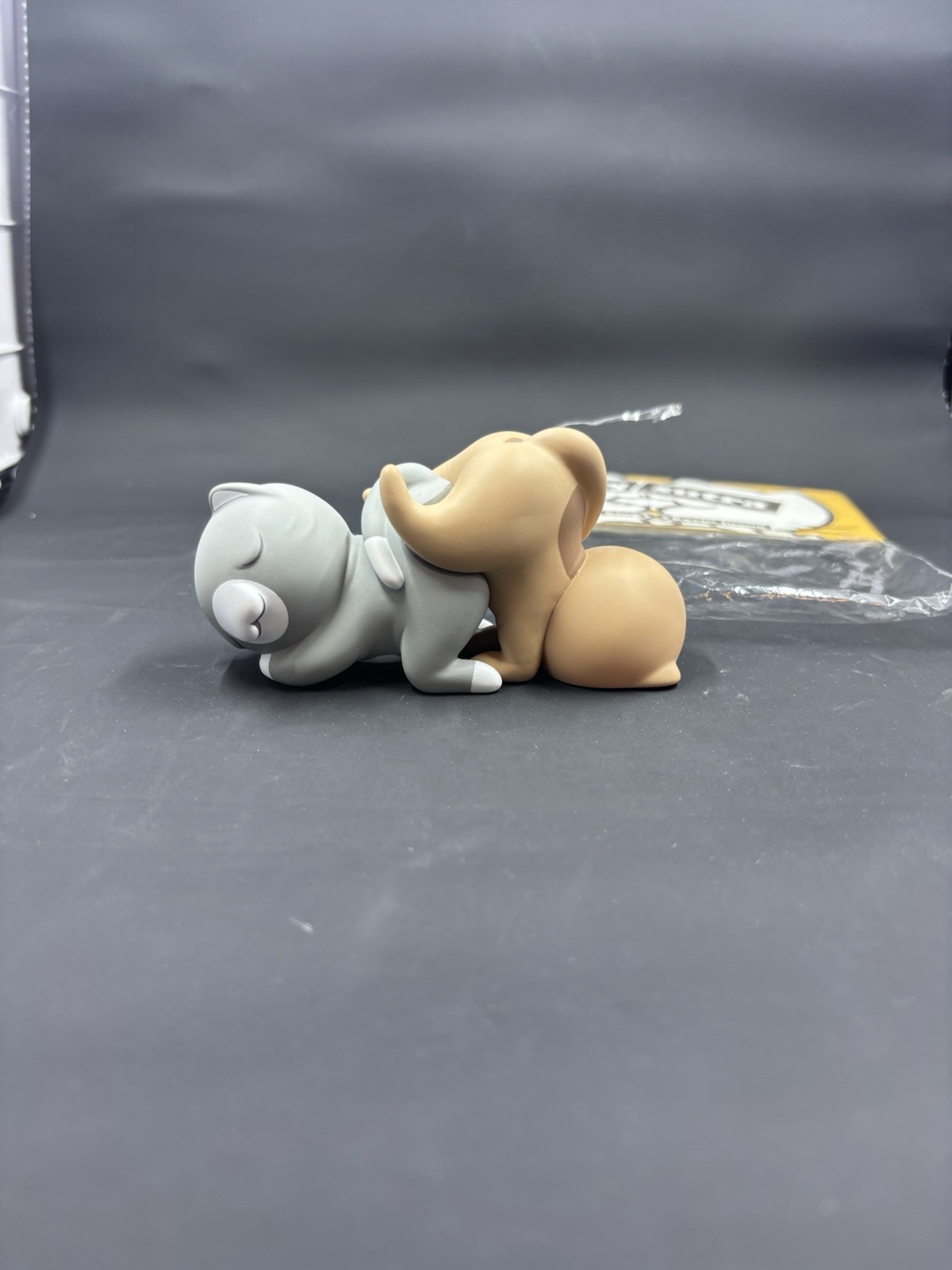 KITTY SUTRA TABBY DESIGNER VINYL FIGURE FROM ARTIST KEVIN LUONG X MUNKY KING