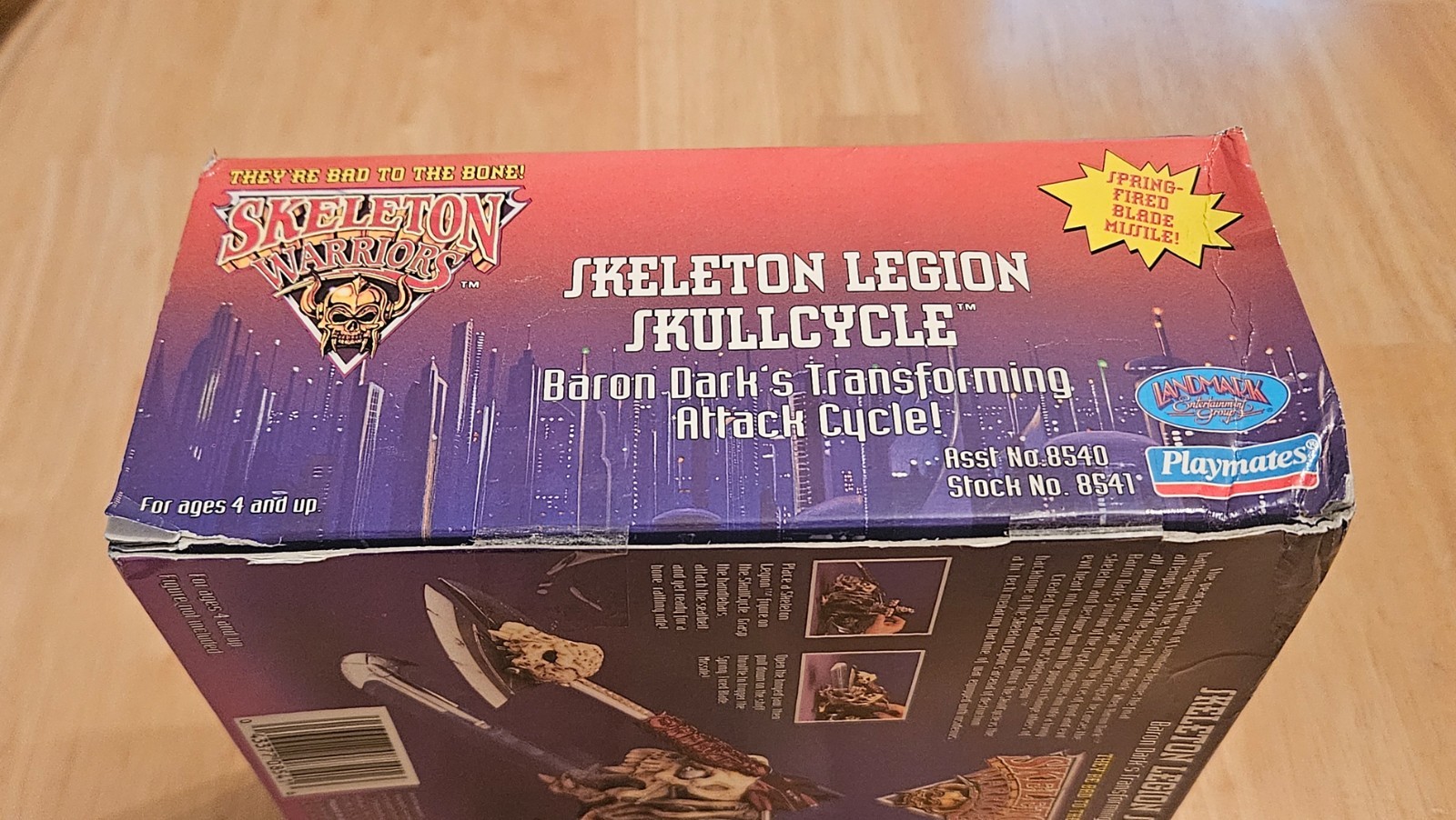 Skeleton Warriors Legion Skullcycle and Shriek Action Figure, new in sealed box