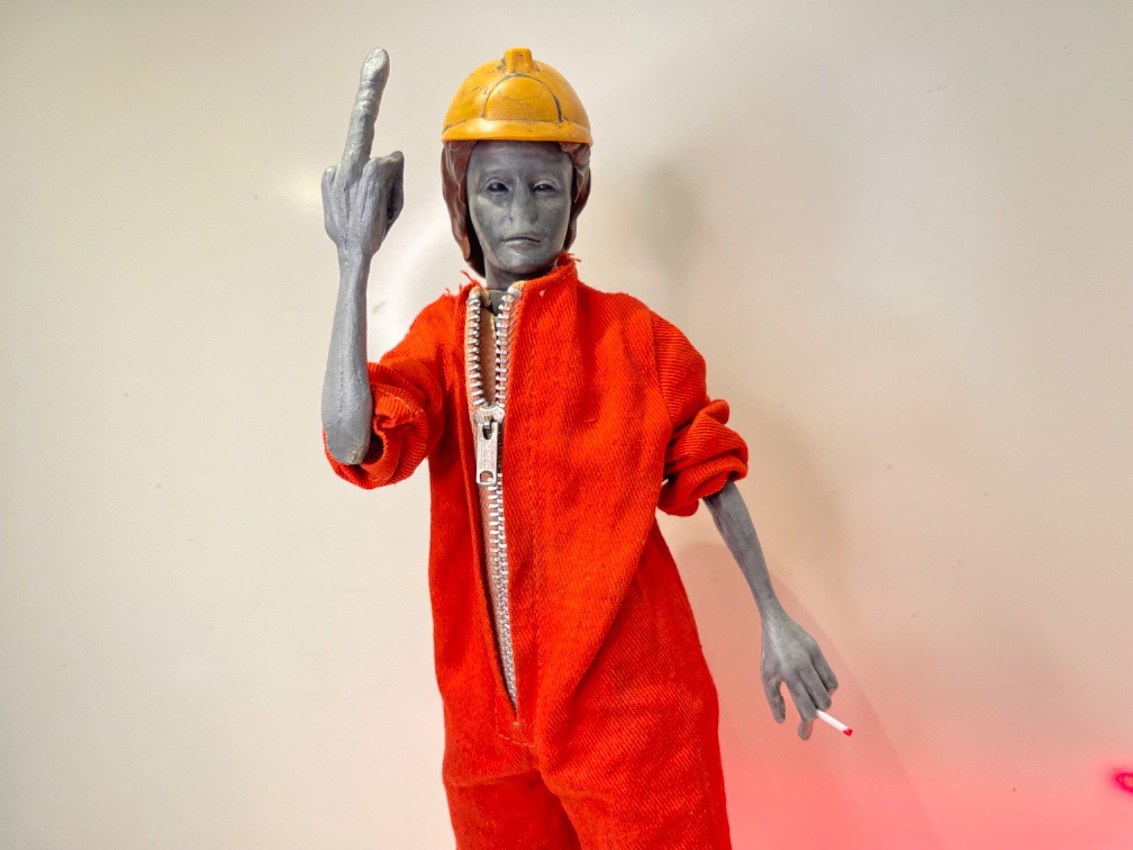 1:6 Custom Gray Construction Site middle finger Alien Figure Sideshow, Model Kit