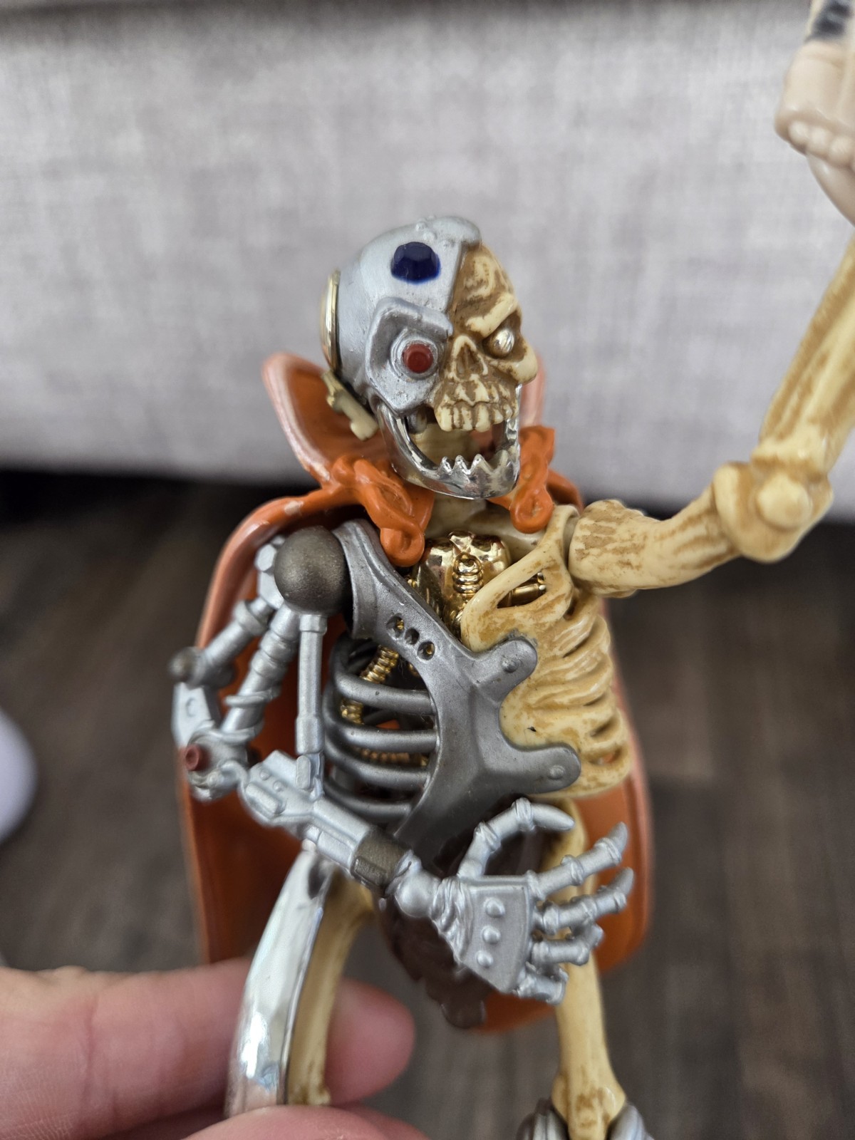 Skeleton Warriors DR CYBORN 6&Prime; Action Figure Playmates 1994 Cape Gun Vintage Toy