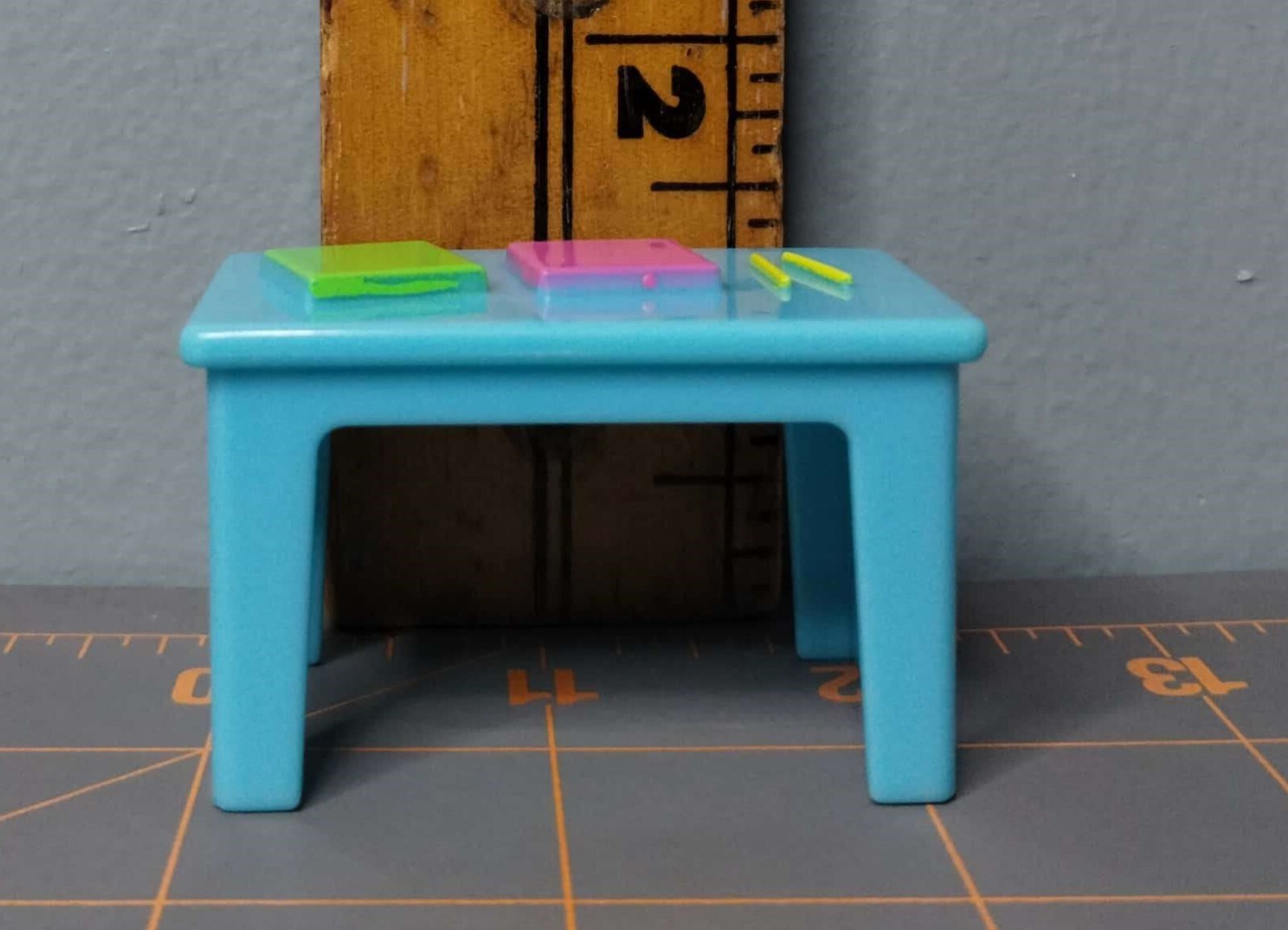 Peppa Pig SCHOOL DESK TABLE dollhouse furniture Replacement Piece Playset Toy