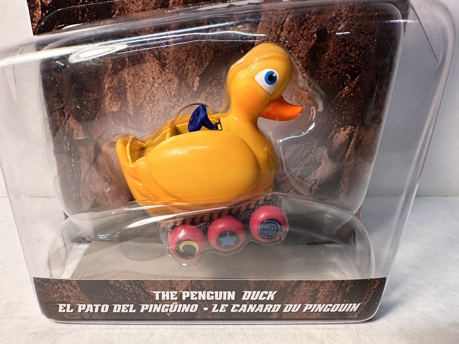 Hot Wheels Batman Returns The Penguin Duck 1:50 Diecast X3079 NEW NIP
