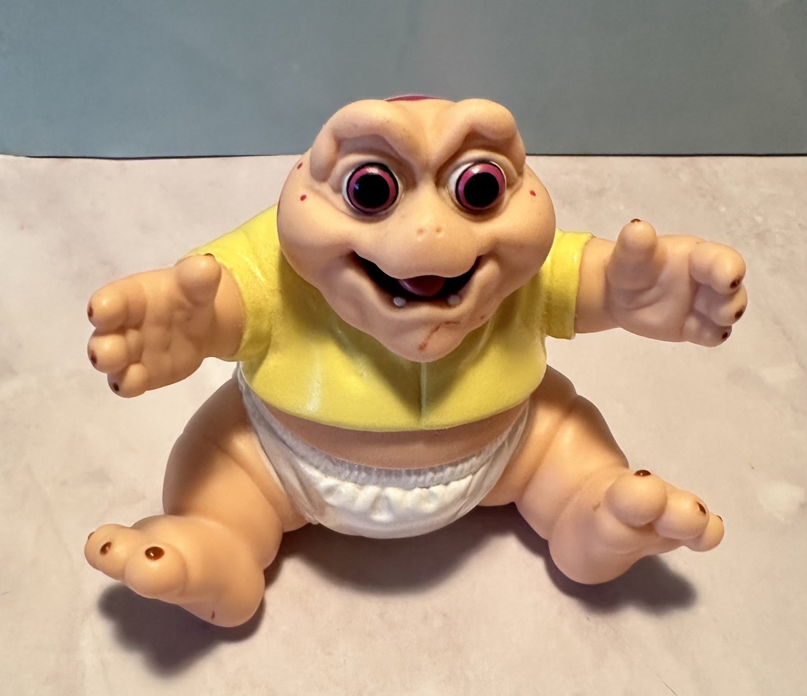 VTG Dinosaurs TV Show Figures-Sinclair Family Disney 1990s with Accessories Lot