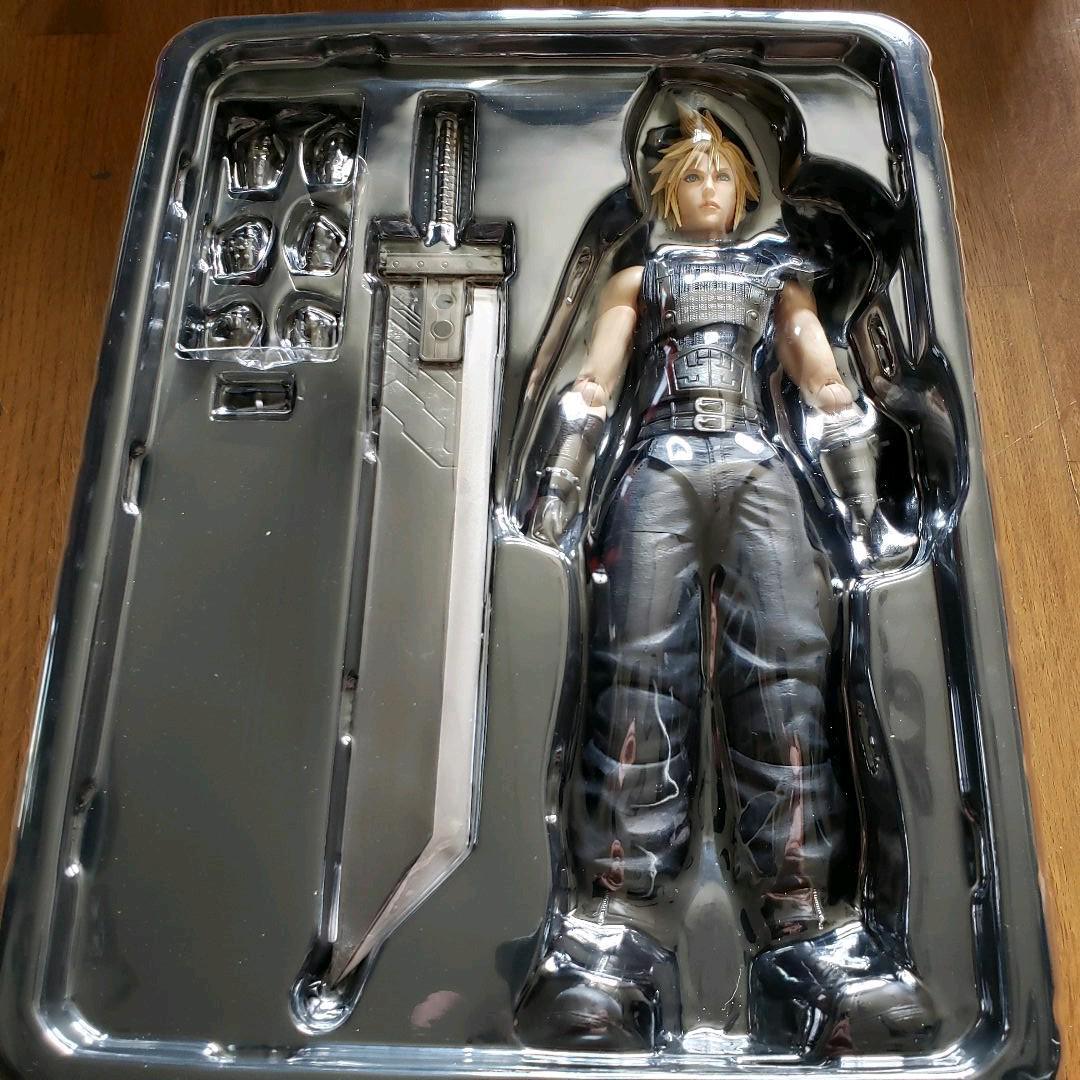 PLAY ARTS Kai Cloud Strife Version N0.1 FINAL FANTASY VII REMAKE Figure