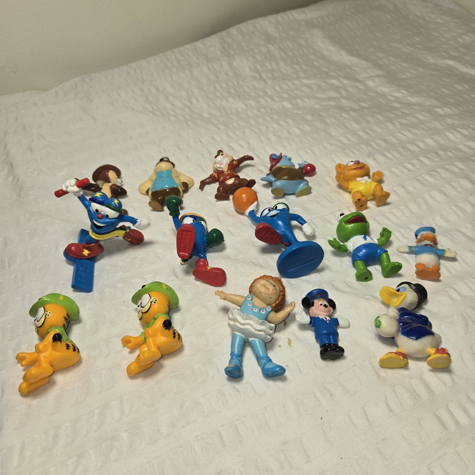 PVC Figure Mixed Lot of 15 Chip Dale, Garfield, Disney, Muppet